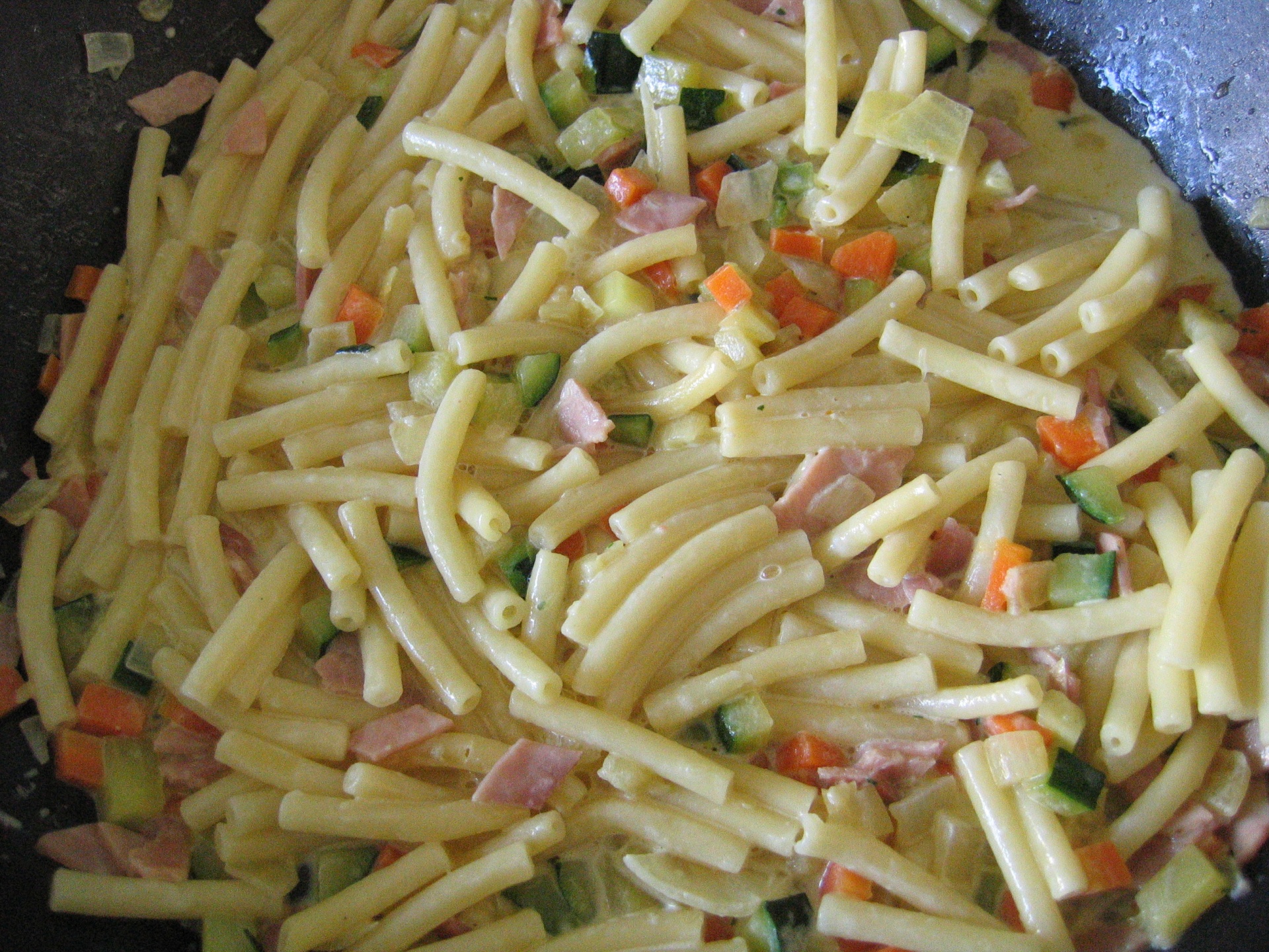 Maccheroni mit Zucchini