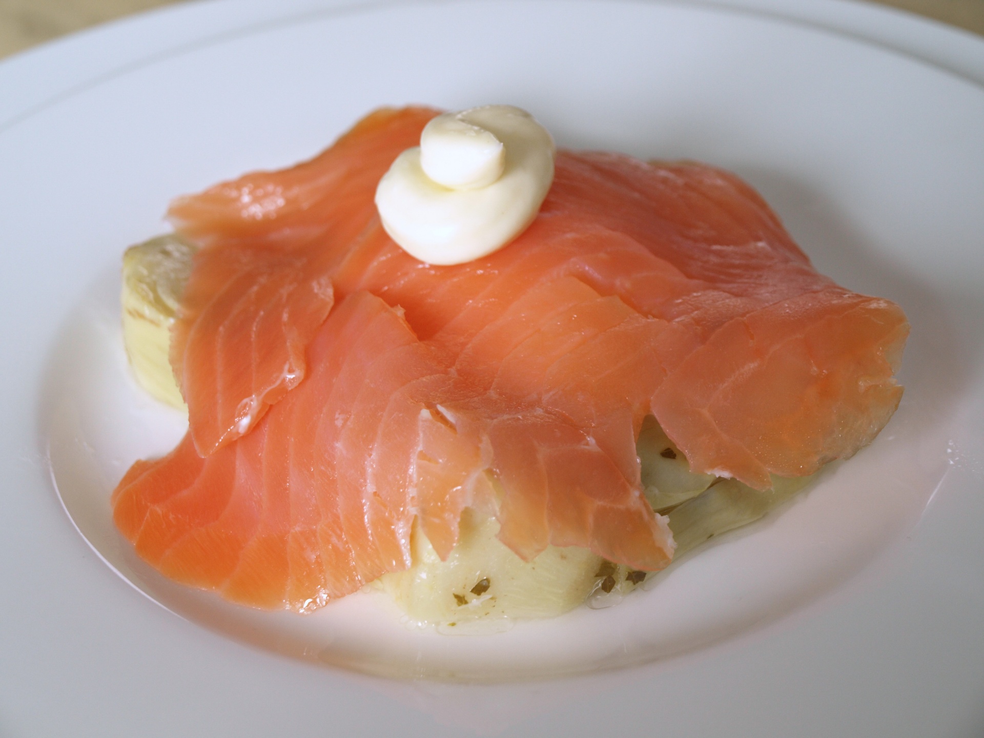 Artischockenherzen mit Lachs