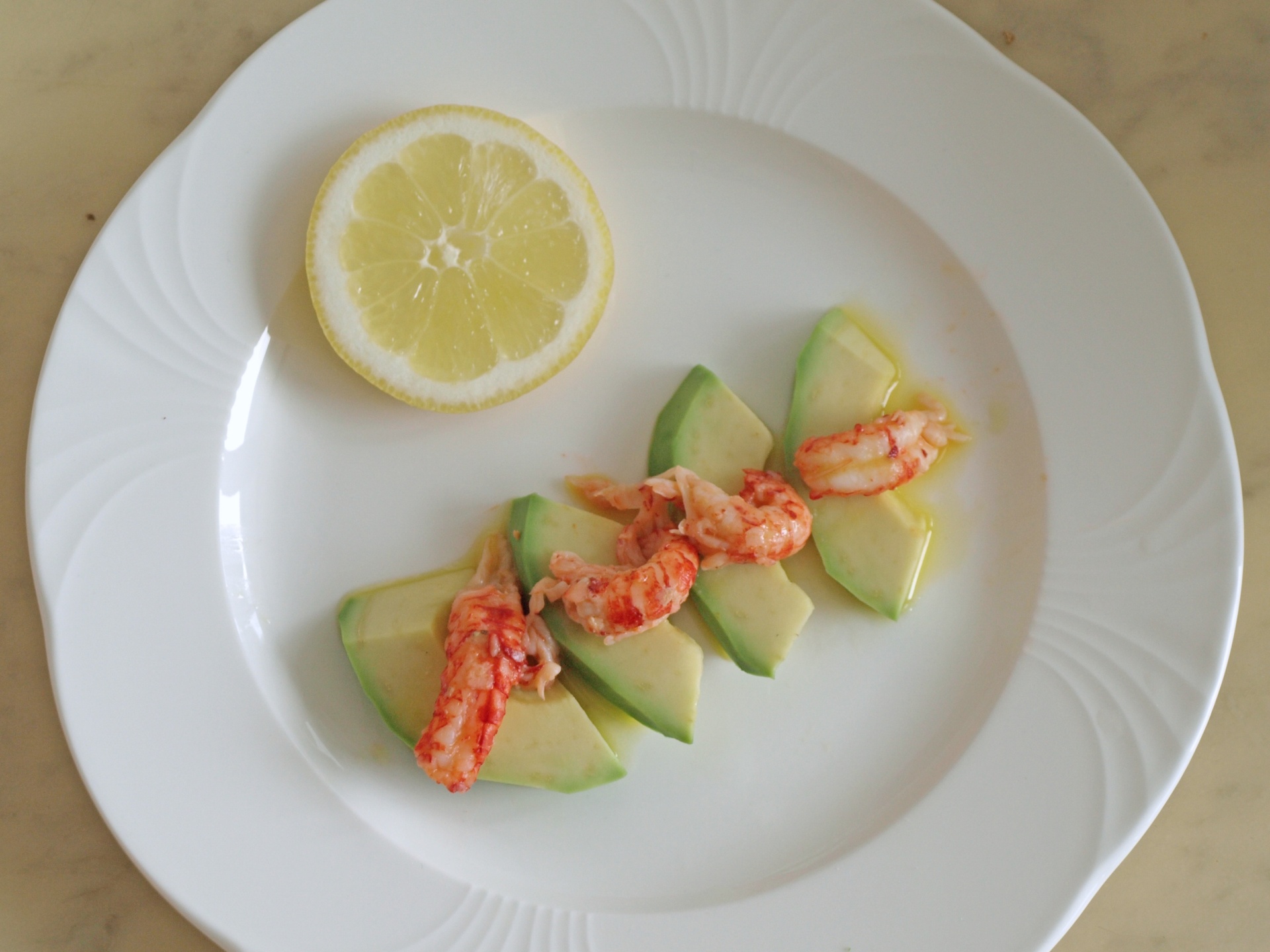 Avocado mit Flusskrebsen
