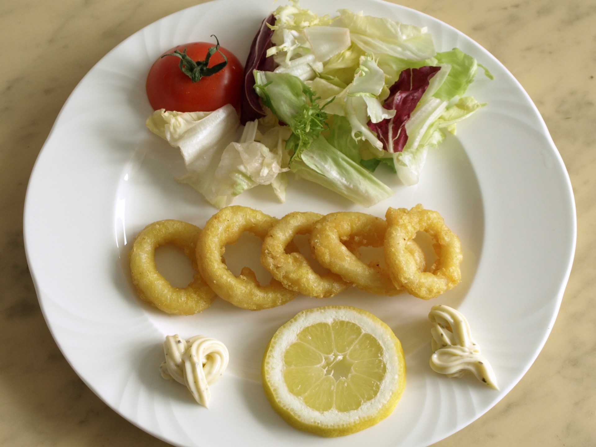 Panierte Tintenfischringe