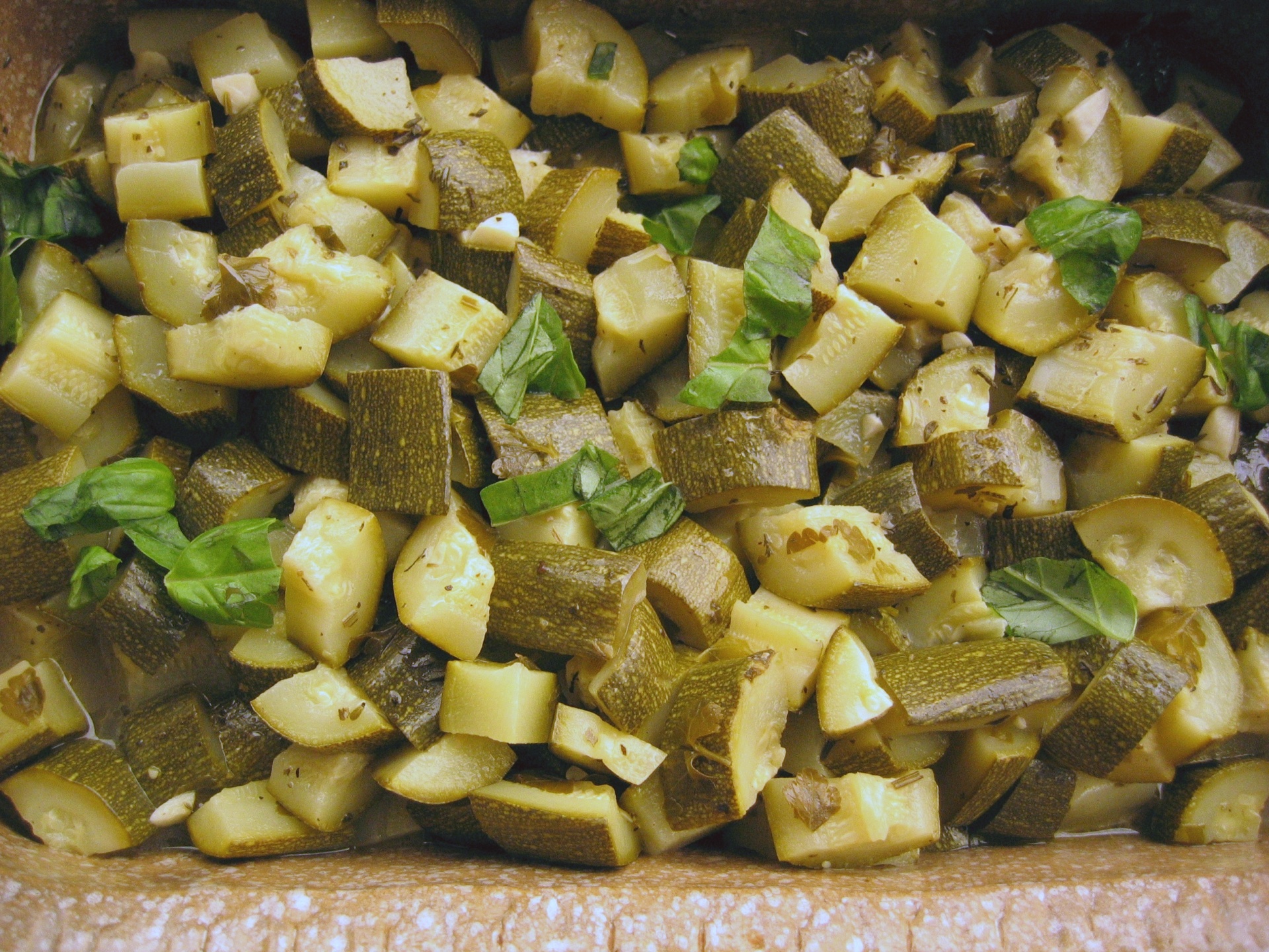 Zucchini in Weiwein