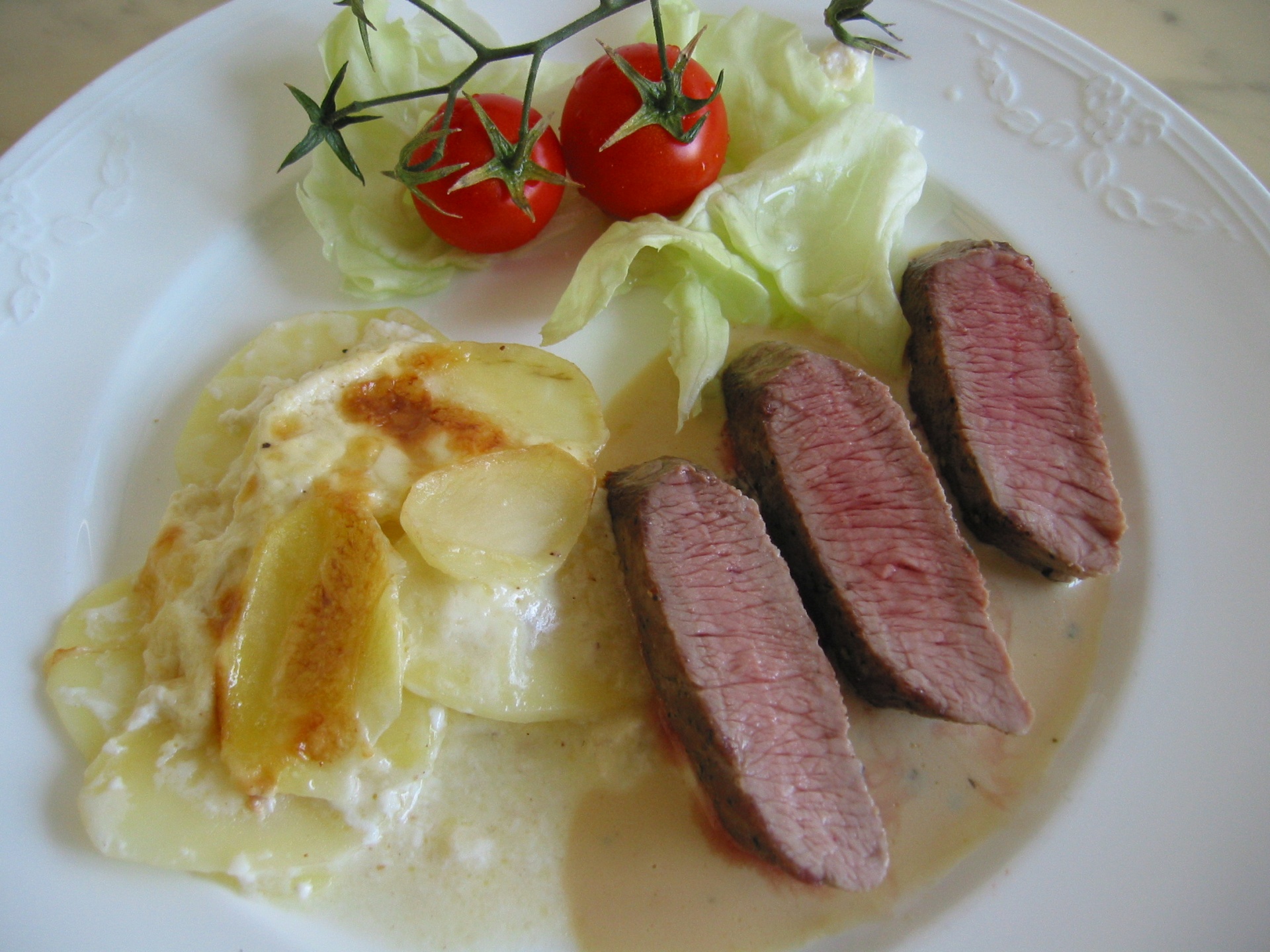 Lammlende mit Kartoffelgratin
