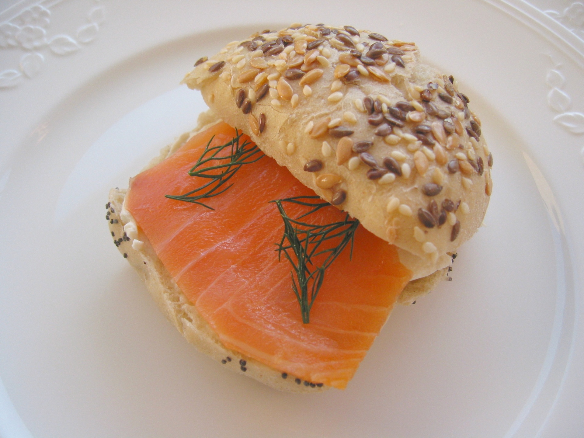 Mini-Ciabattini mit Frischkse und Lachs