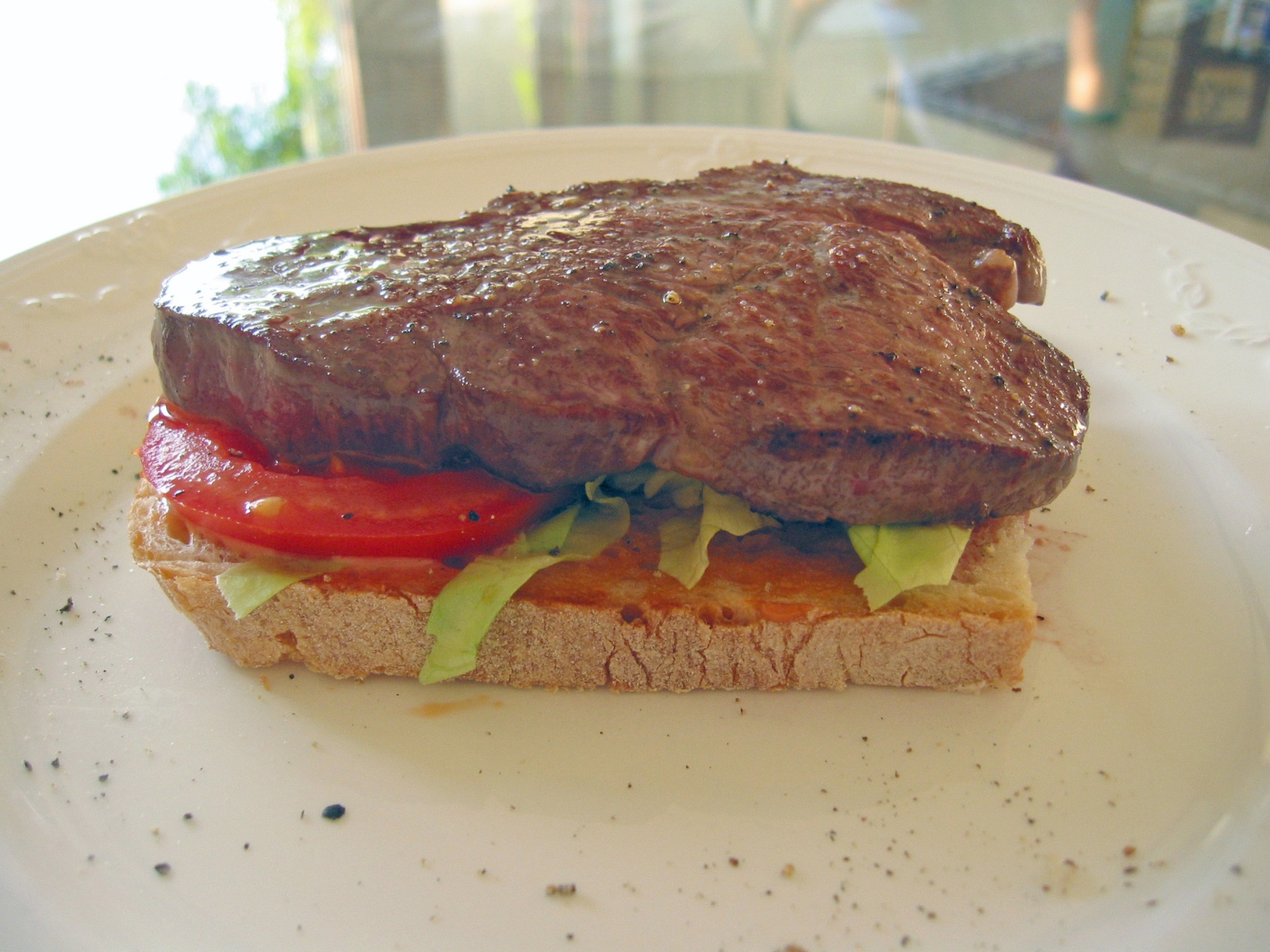 Ochsenfilet auf Toast
