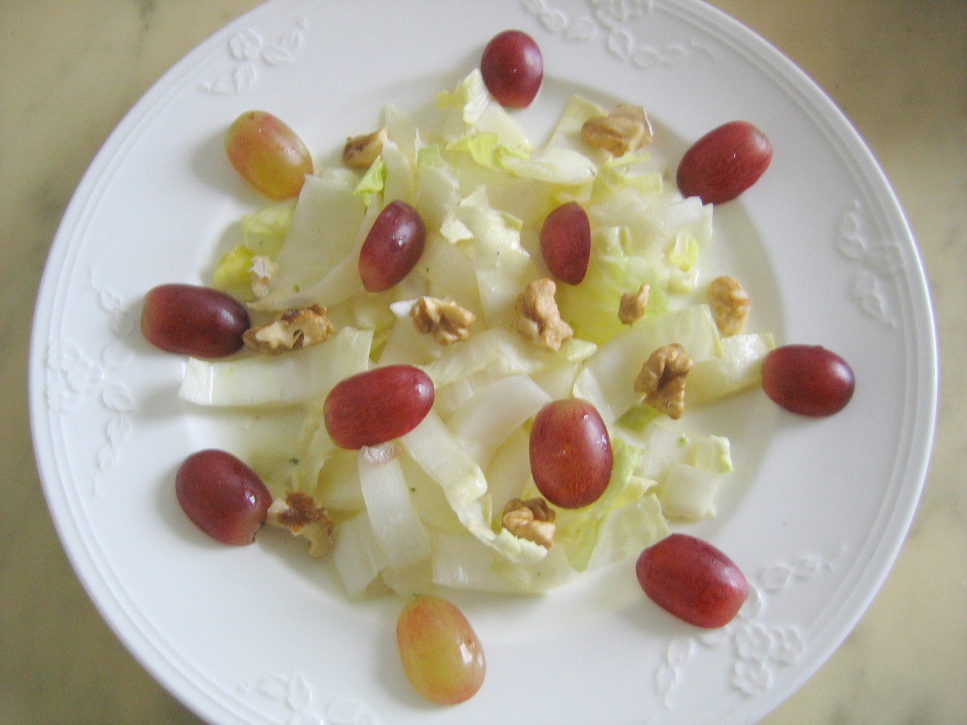 Chicore mit Trauben