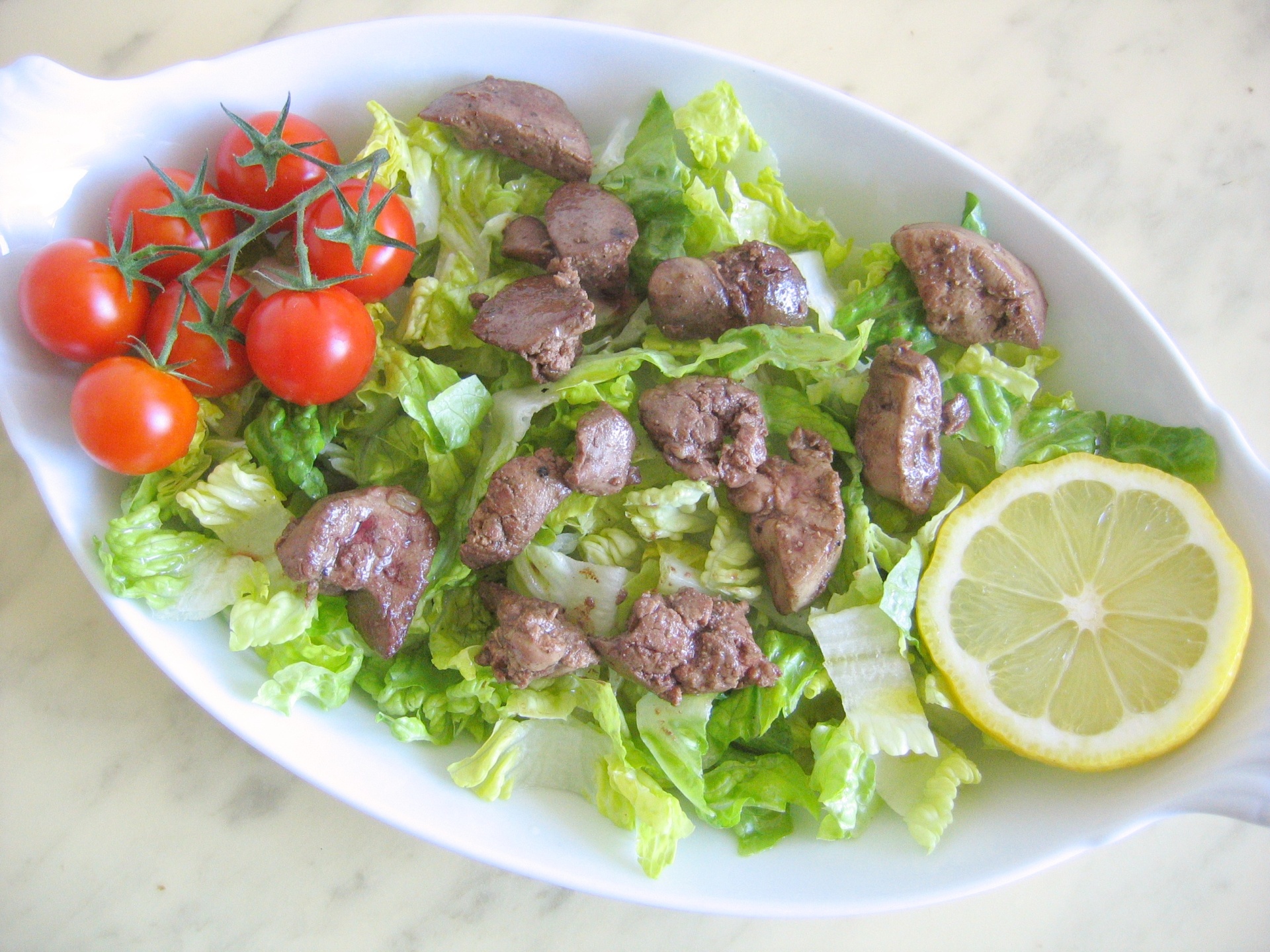 Romana-Salat mit gebratener Hhnerleber