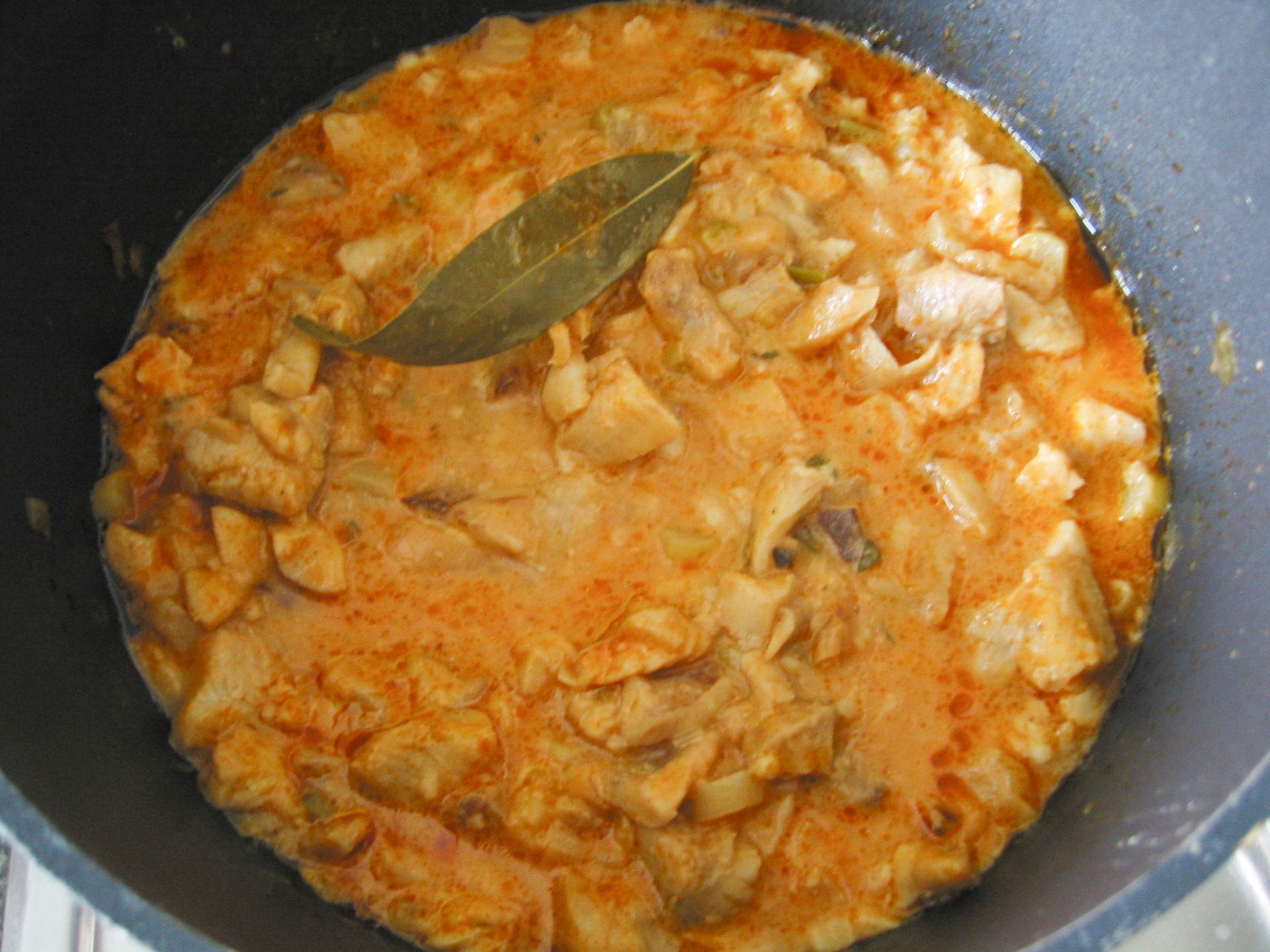 Fischragout mit Reistimbale