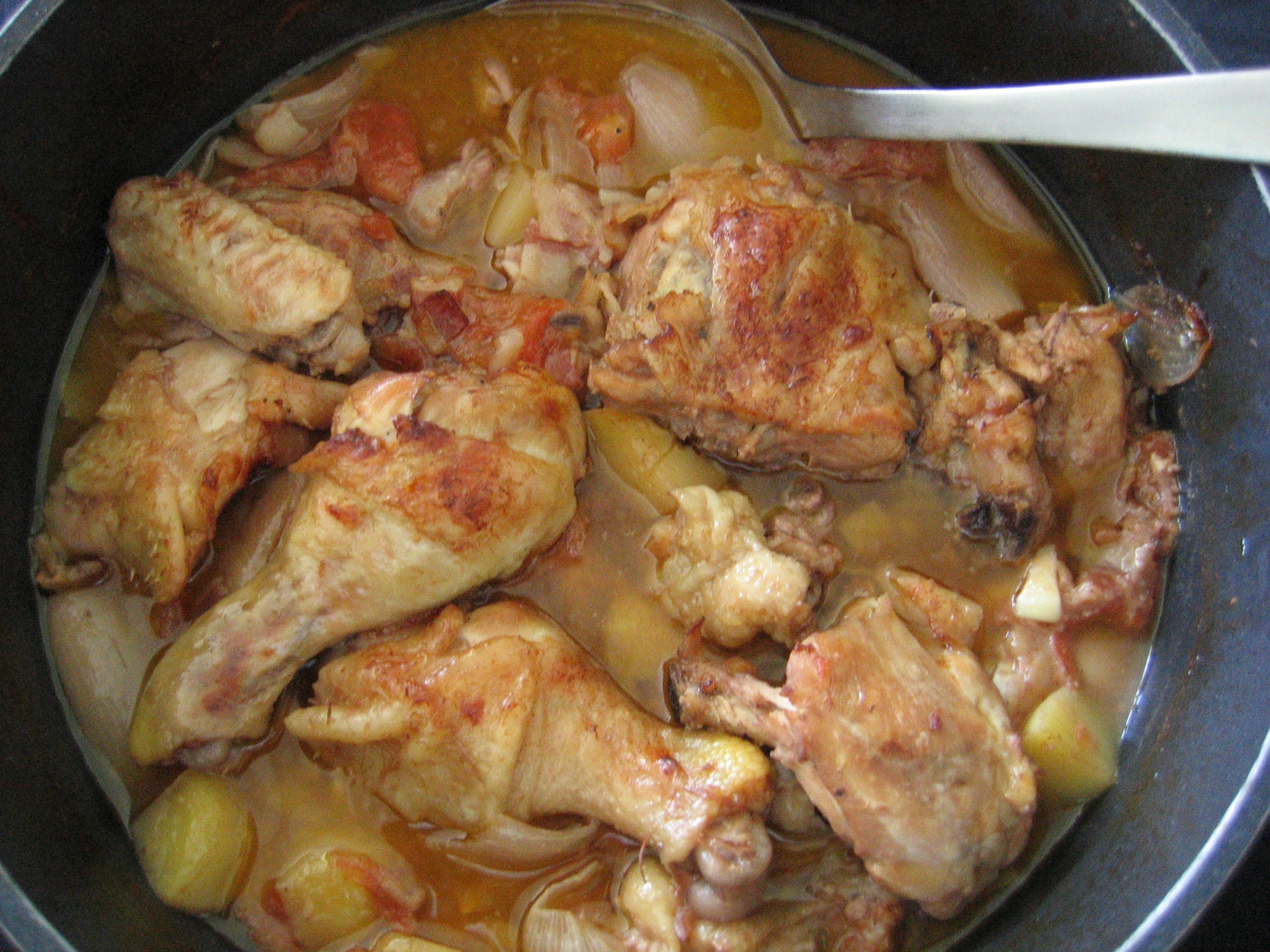 Portugiesischer Hhncheneintopf