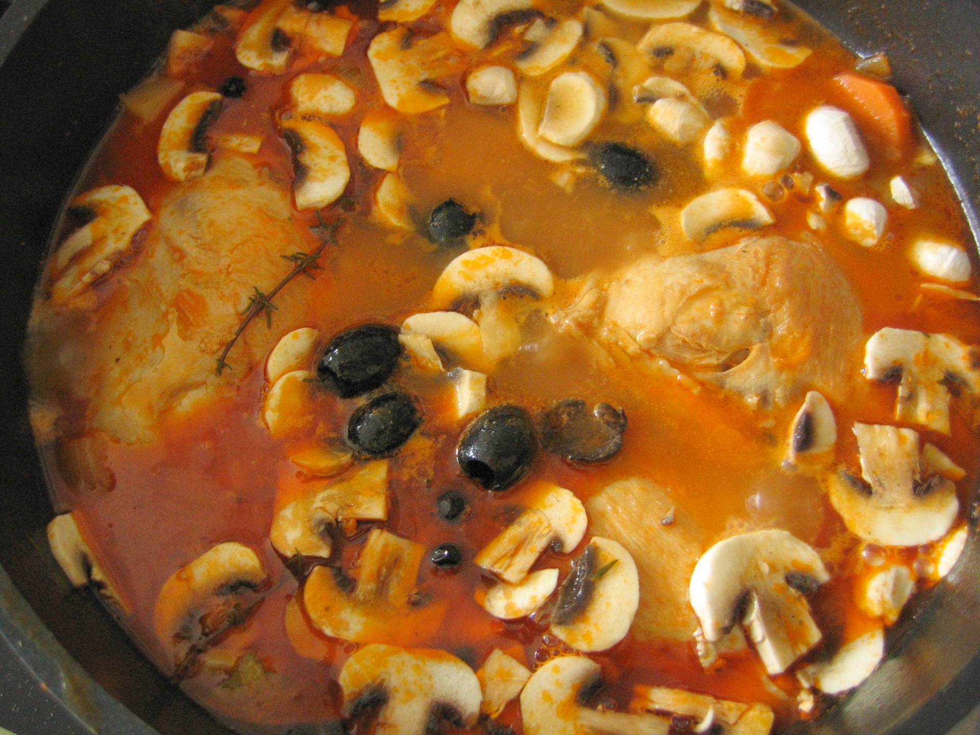 Hhnchenkeulen in Weiweinsauce