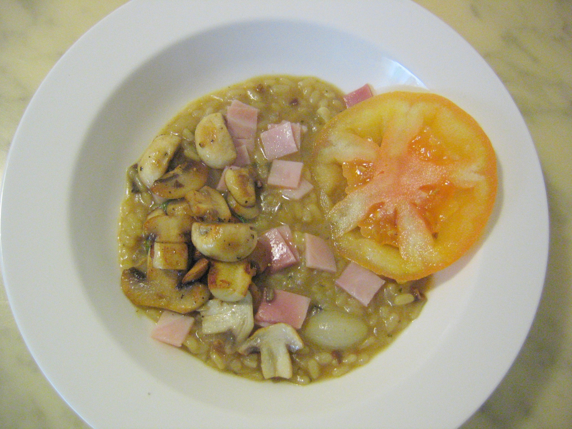 Risotto mit Schinken und Pilzen