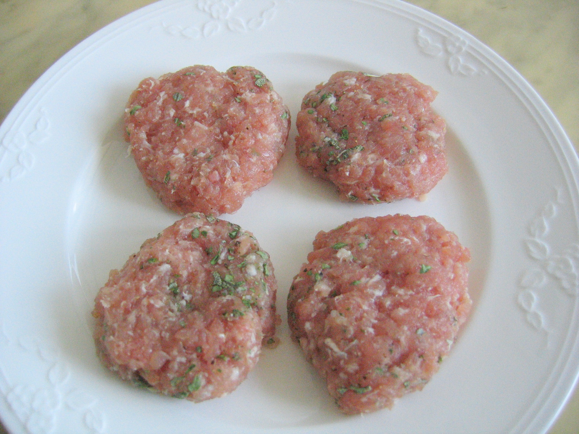 Mini-Frikadellen aus Schweinemett