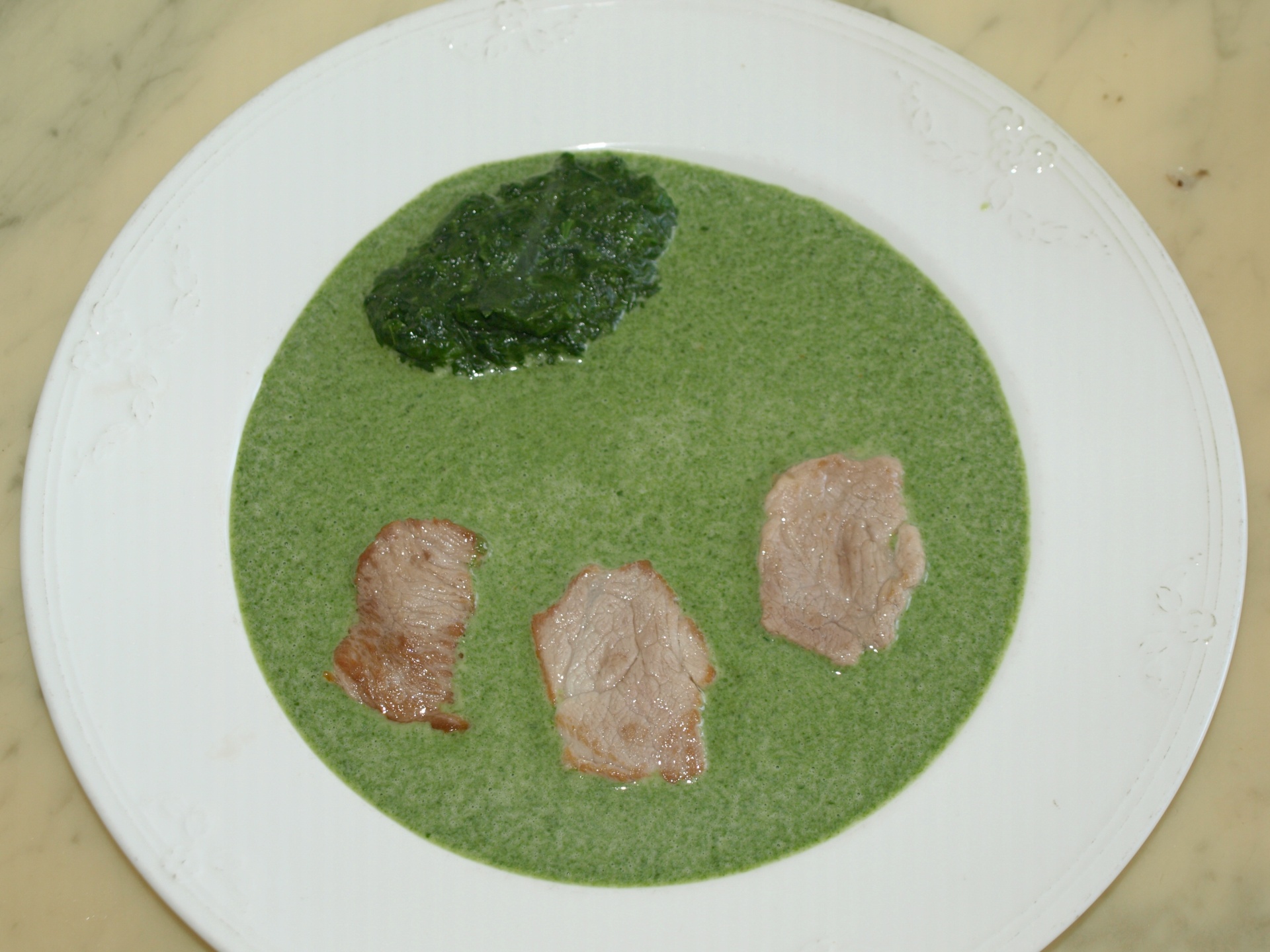 Schweinefilet auf Spinatsauce