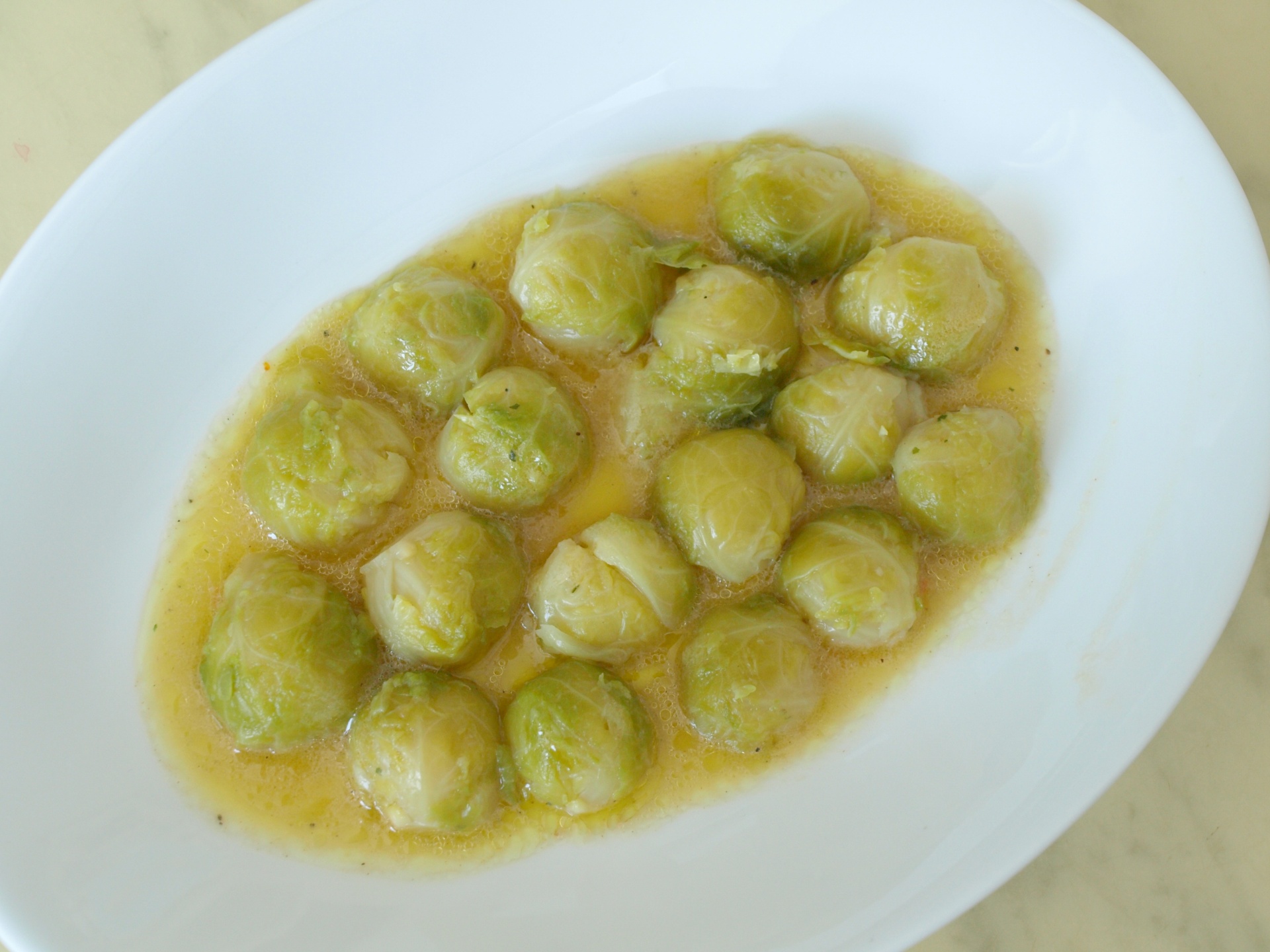 Rosenkohlsalat