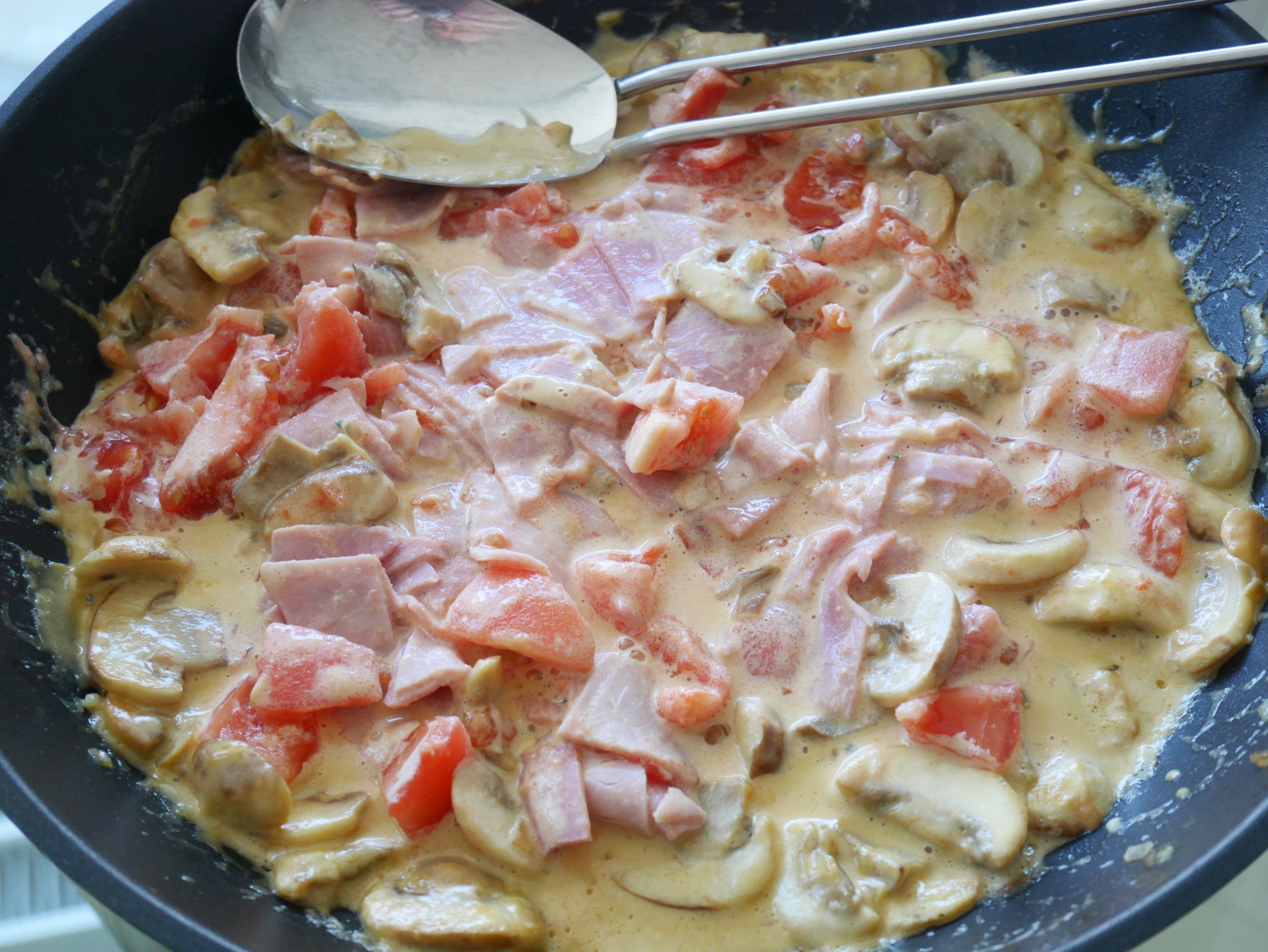 Champignonsauce mit Kochschinken
