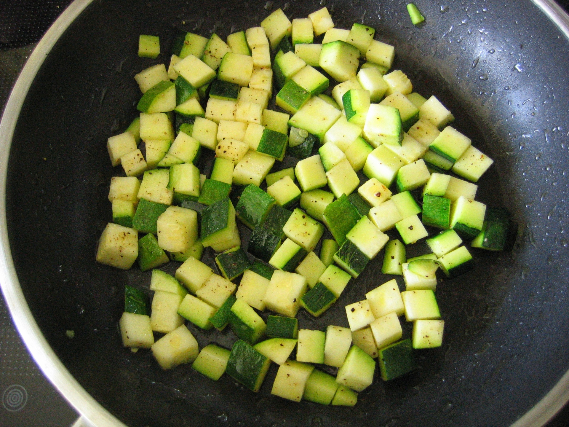 Zucchiniwrfel