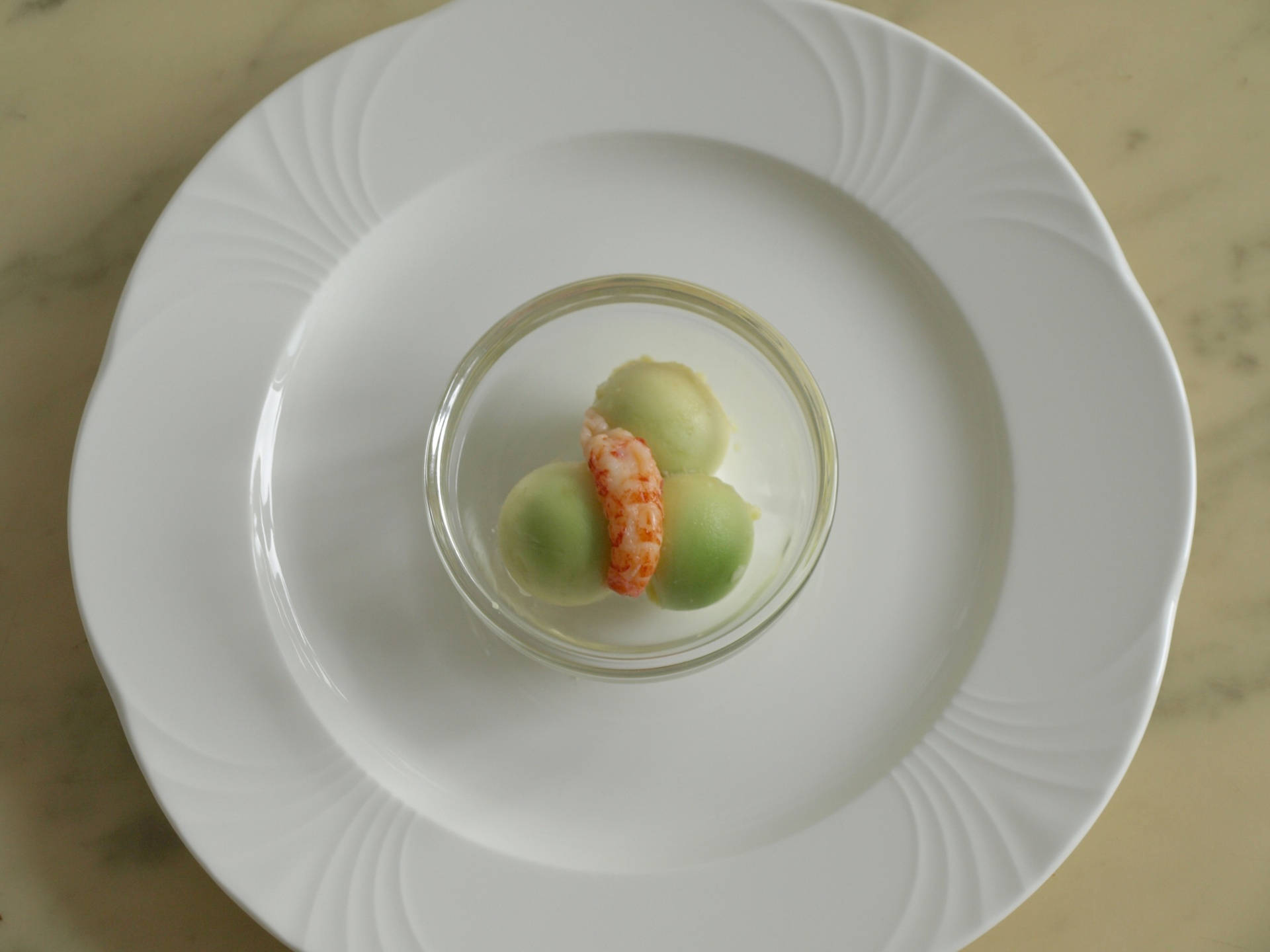 Avocadokugeln mit Flusskrebsen
