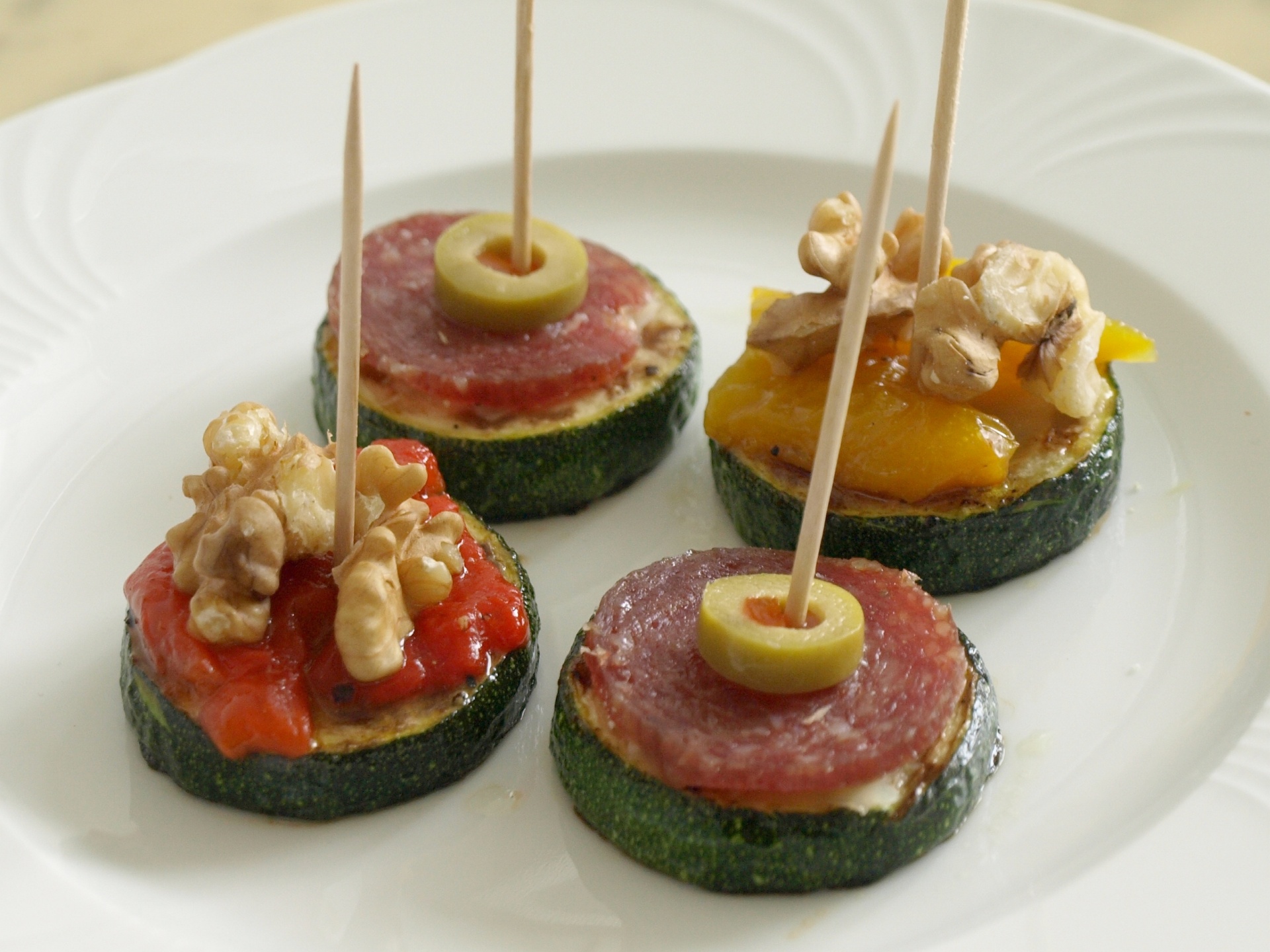 Belegte Zucchinischeiben