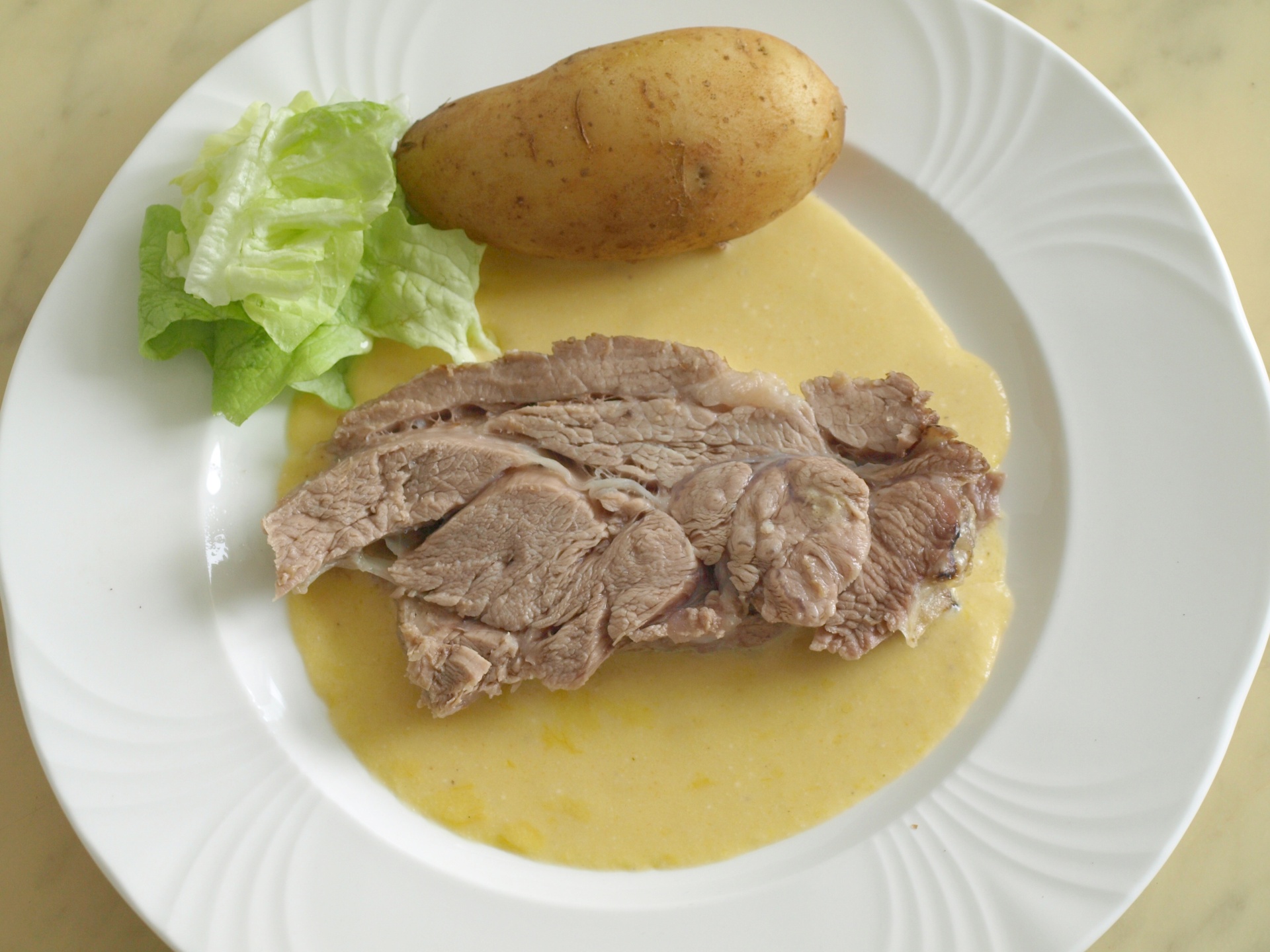 Kalbsbraten mit Meerrettichsauce