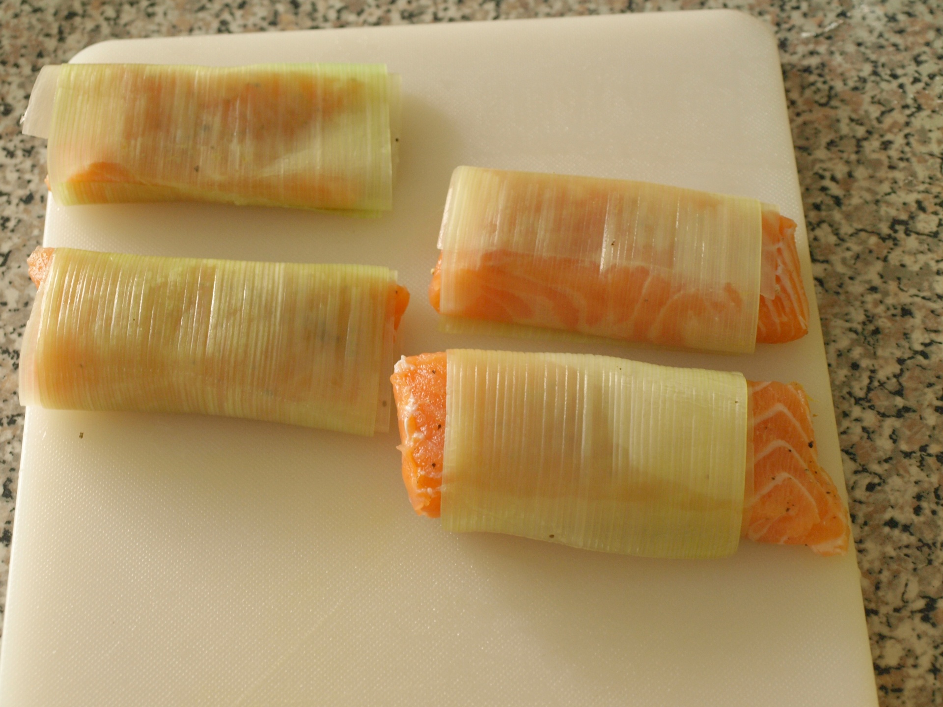 Lachs im Lauchmantel
