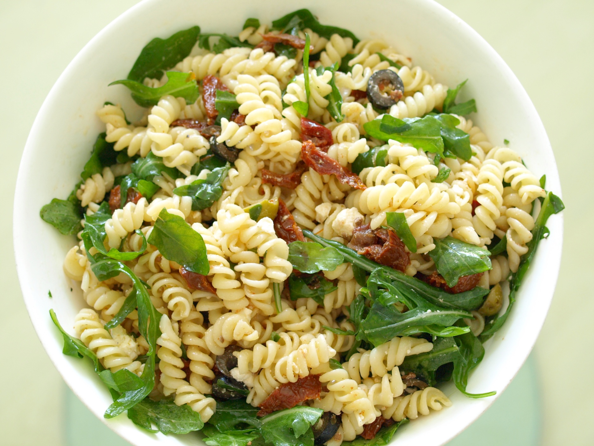 Nudelsalat mit Fetakse