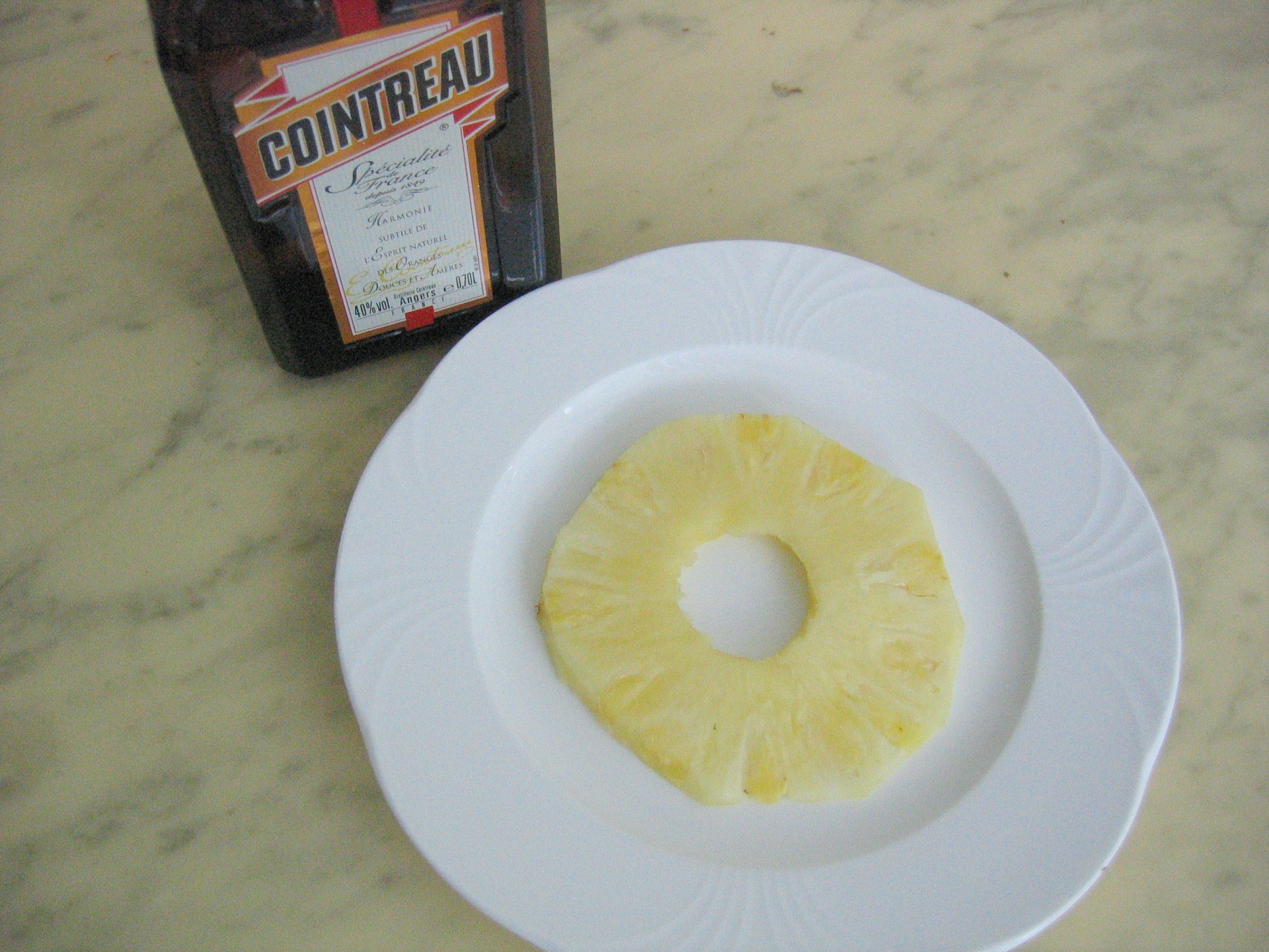 Ananas mit Cointreau