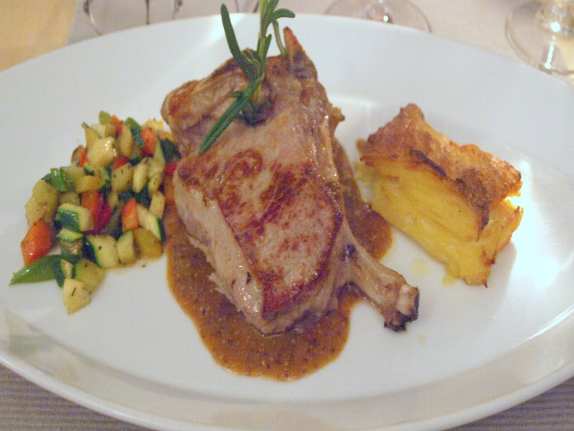 Kalbskarree mit Dijonsenfsauce
