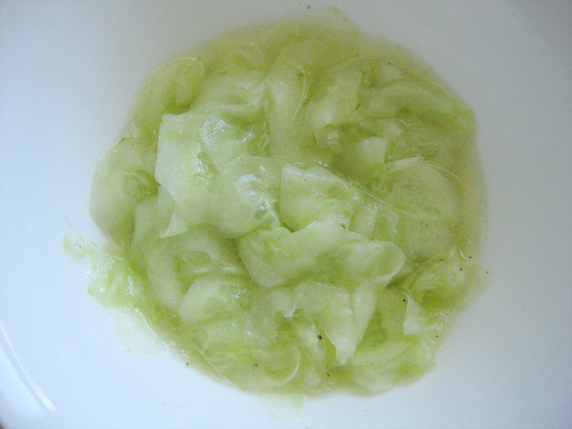 Einfacher Gurkensalat