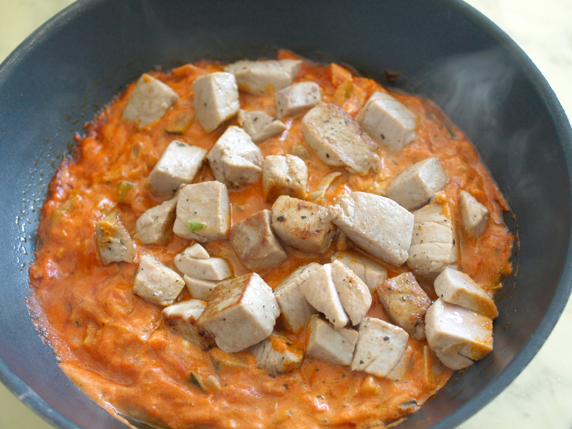 Thunfisch in provenzalischer Sauce