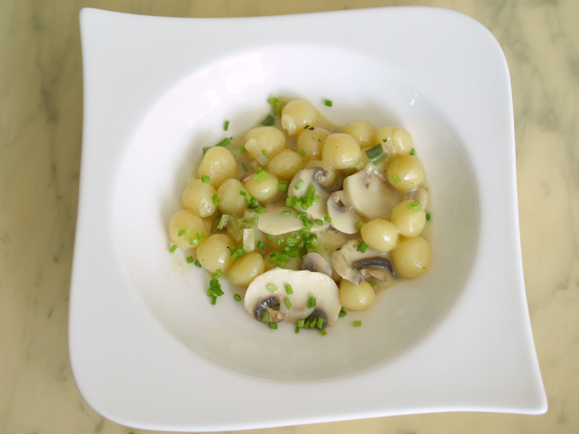 Mini-Gnocchi mit Gorgonzolasauce