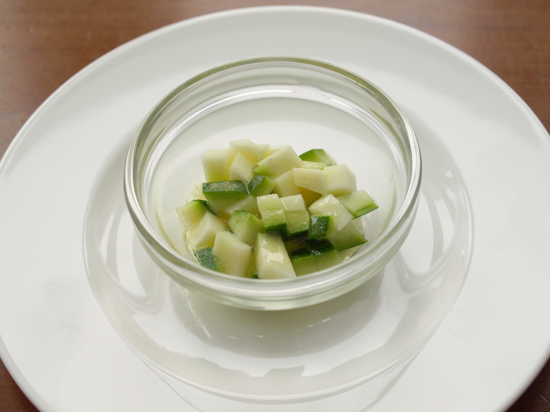 Kleiner Zucchinisalat