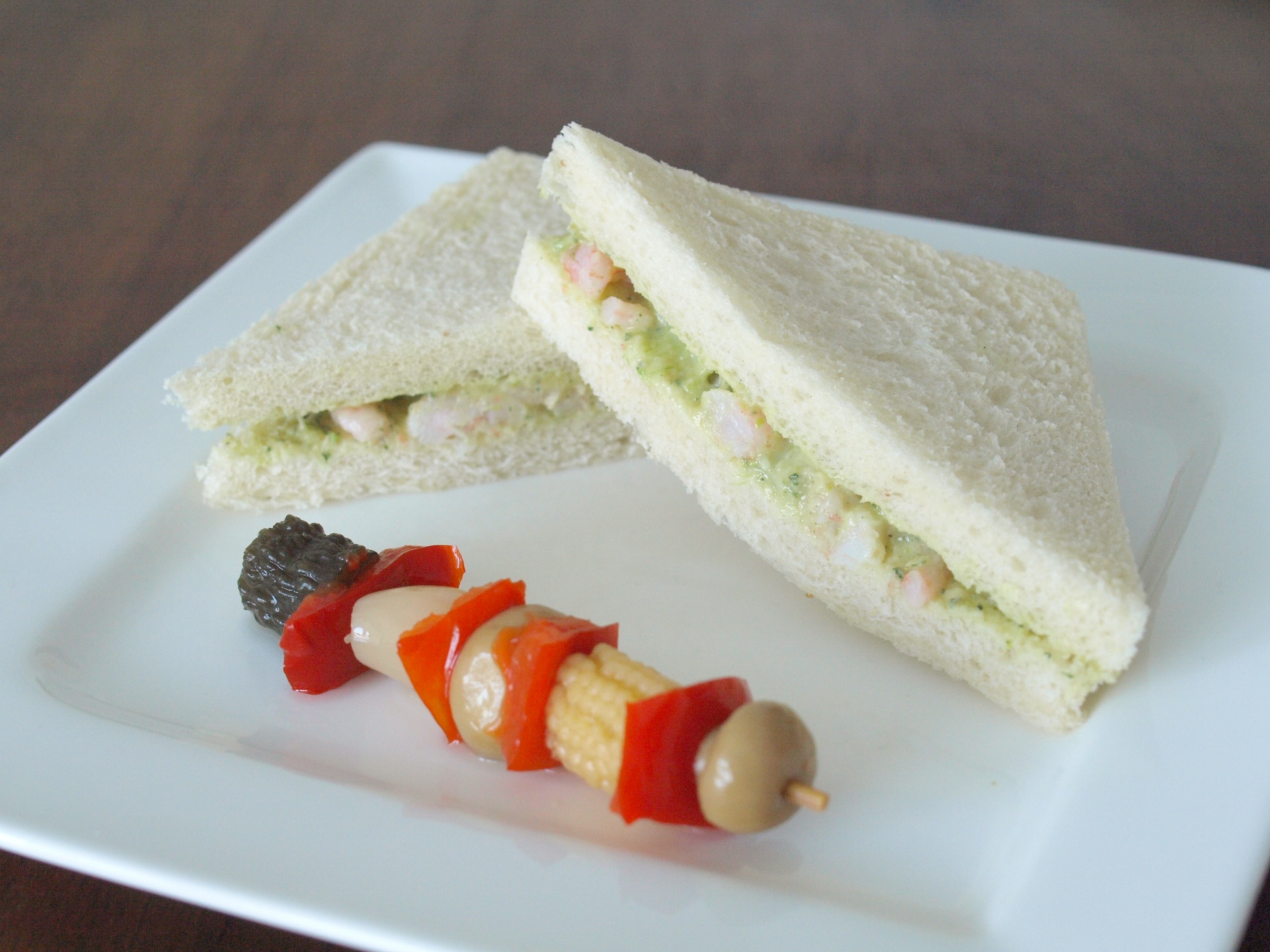 Tramezzini mit Salbeiaufstrich und
              Eismeergarnelen
