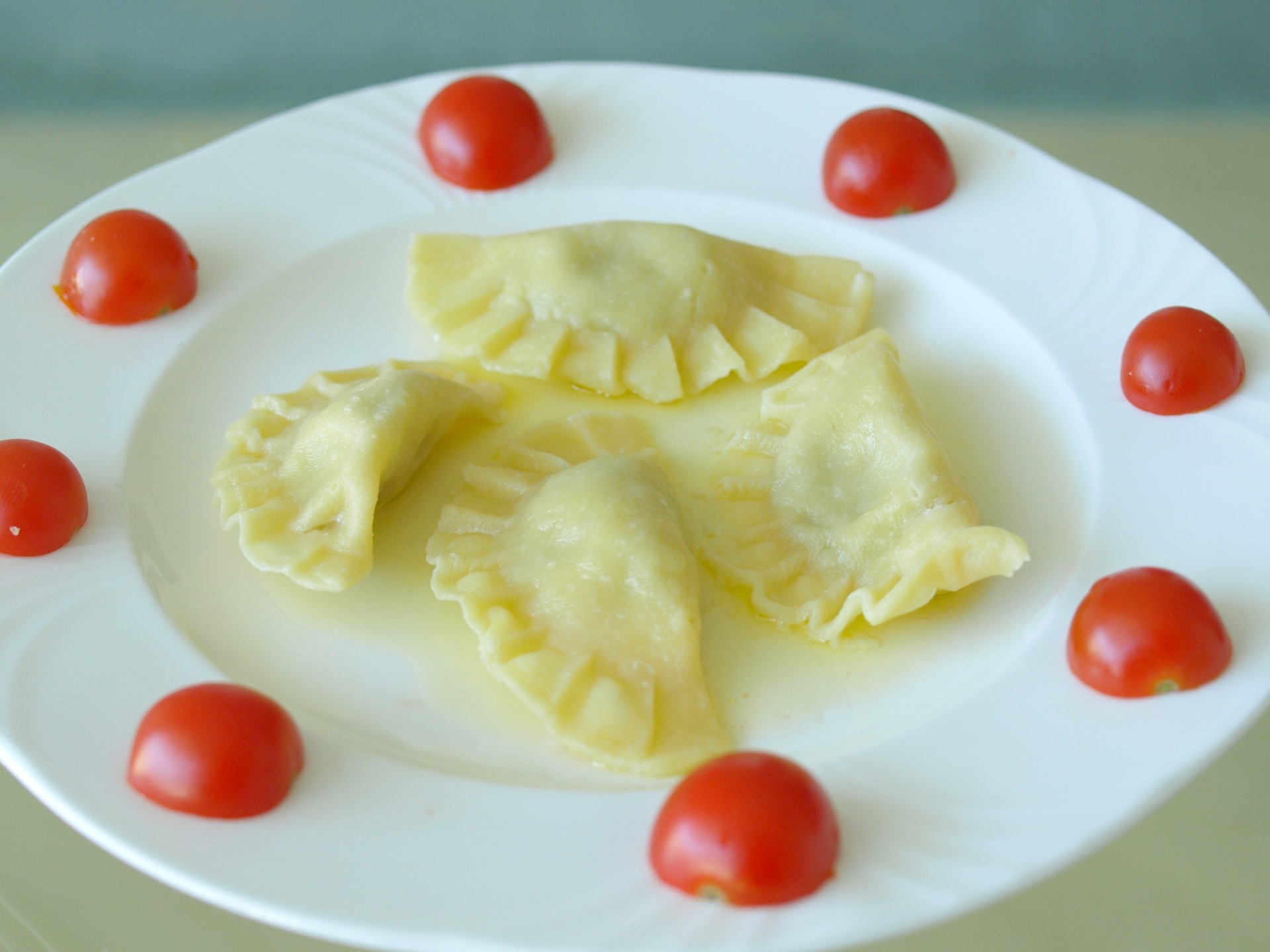 Ravioli, gefllt mit Gorgonzola und Walnssen