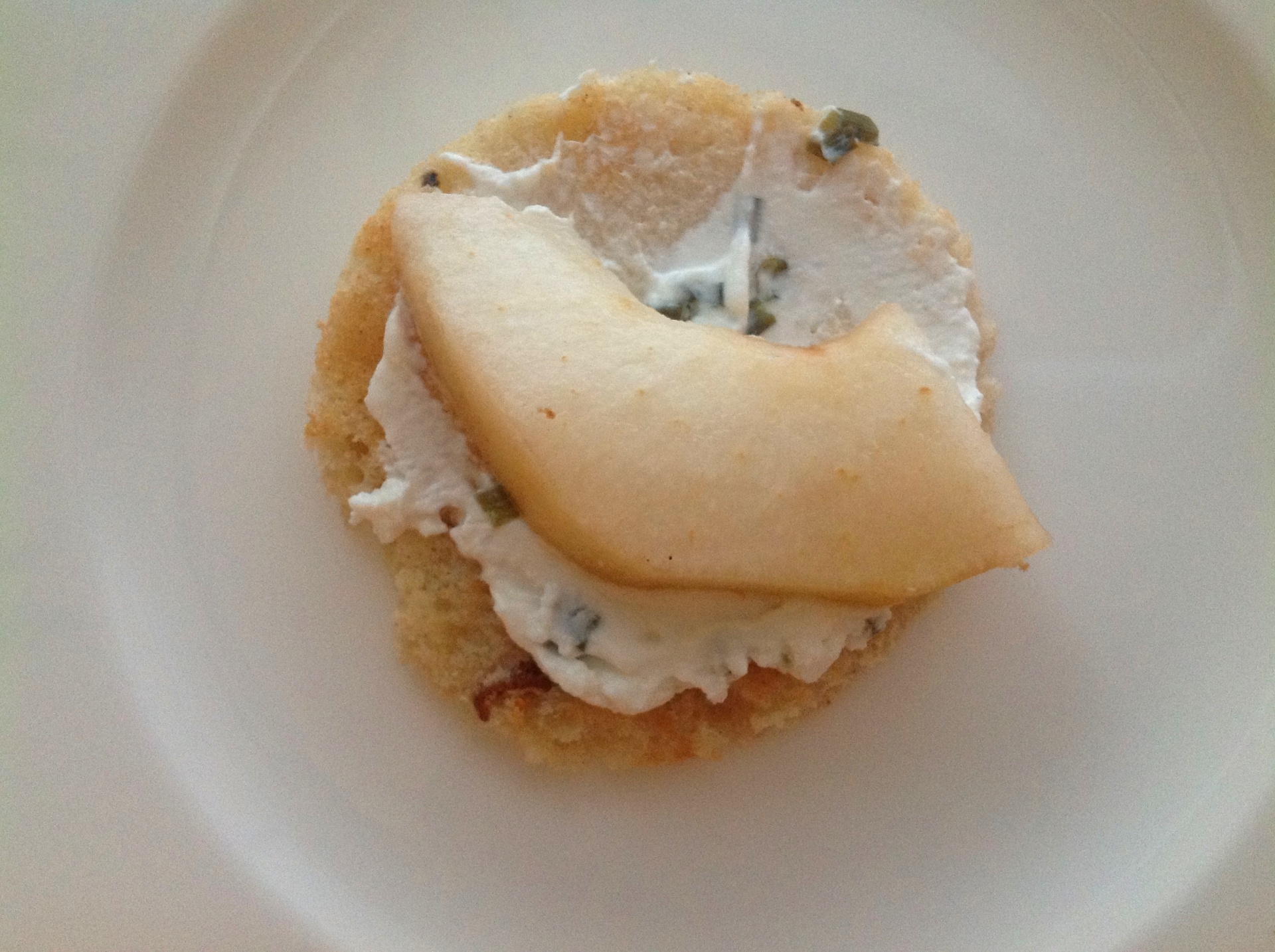 Blini mit Gorgonzola und Birne