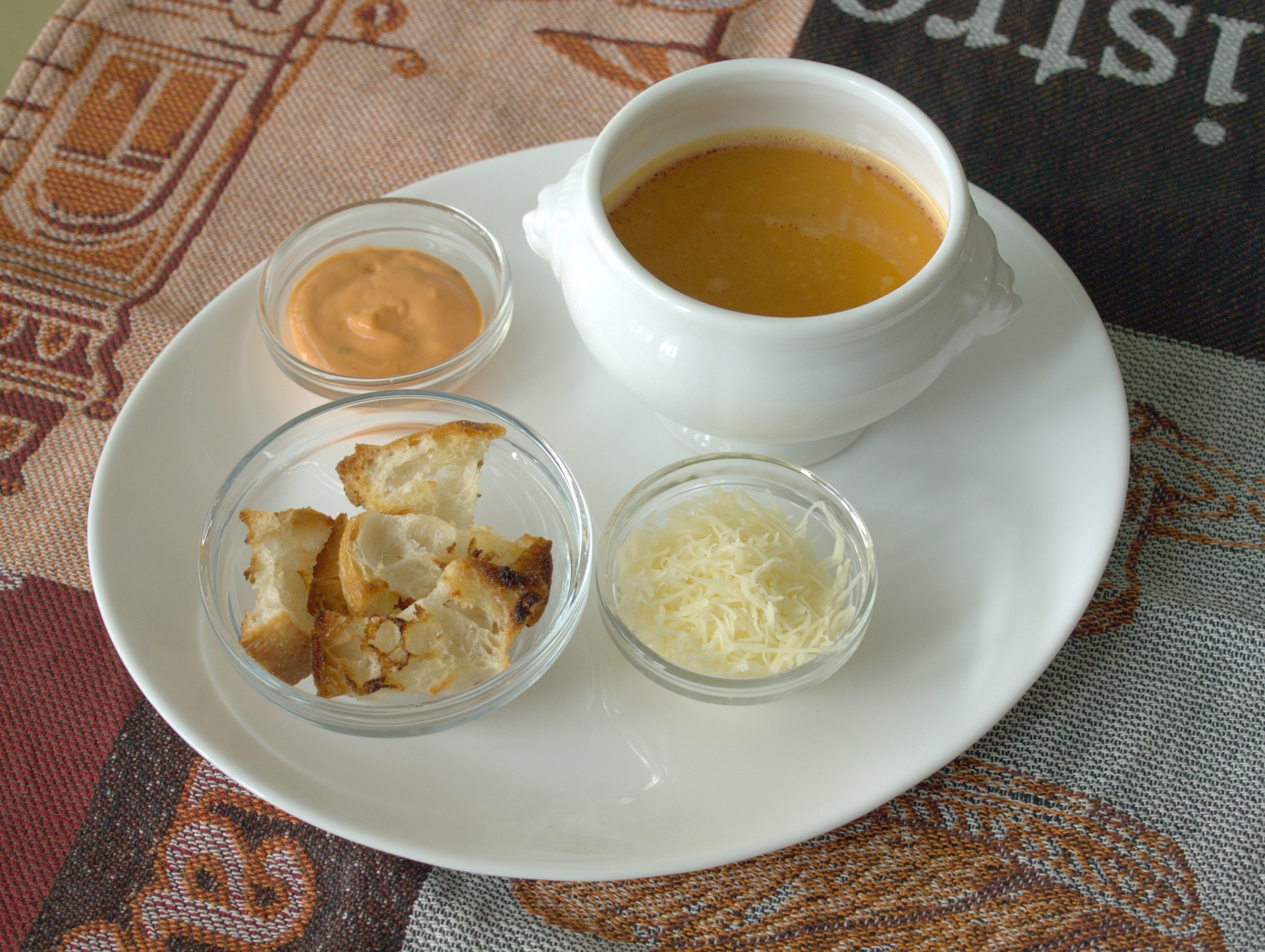 Prierte Fischsuppe