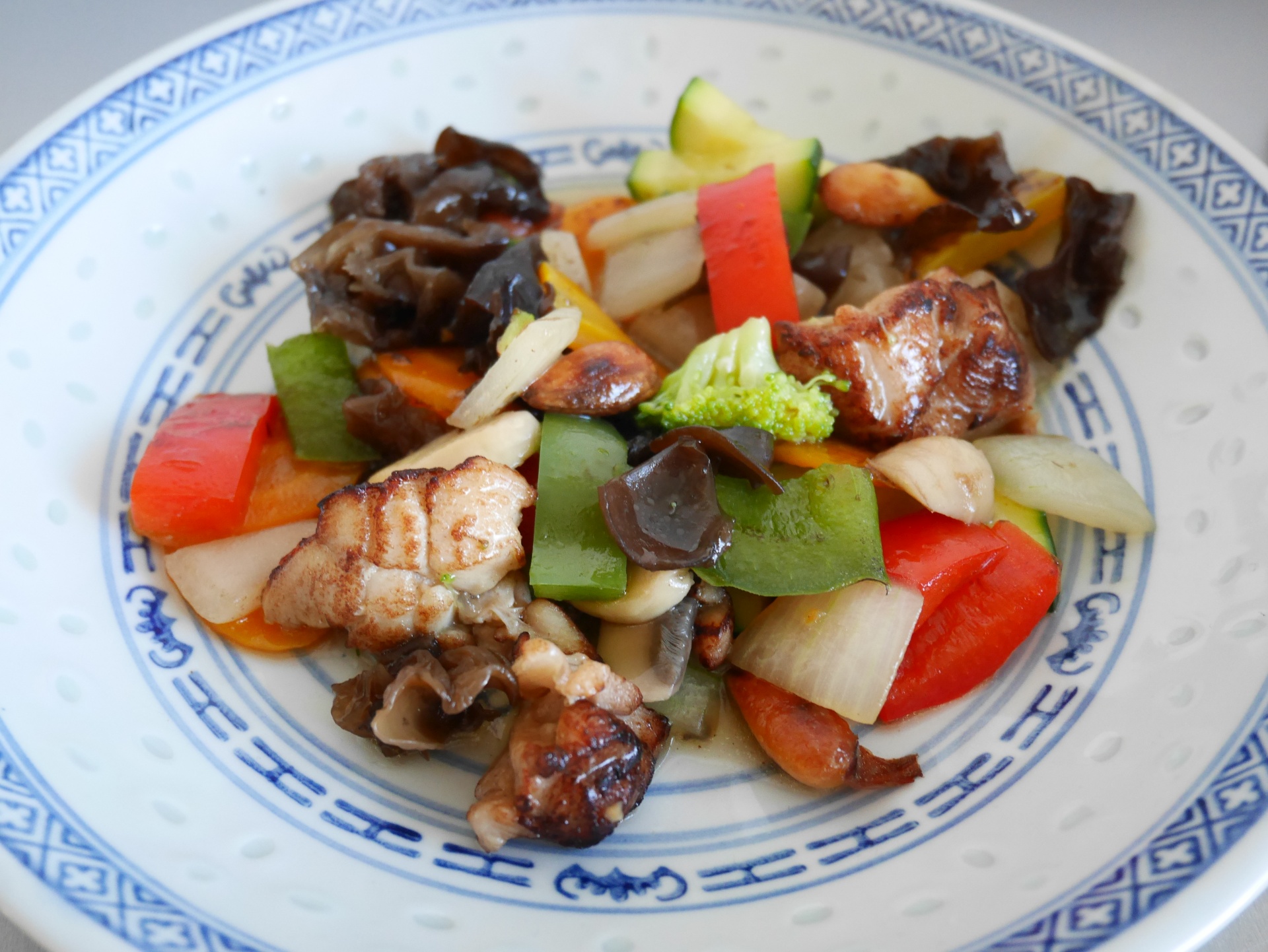Huhn mit Teriyaki-Sauce