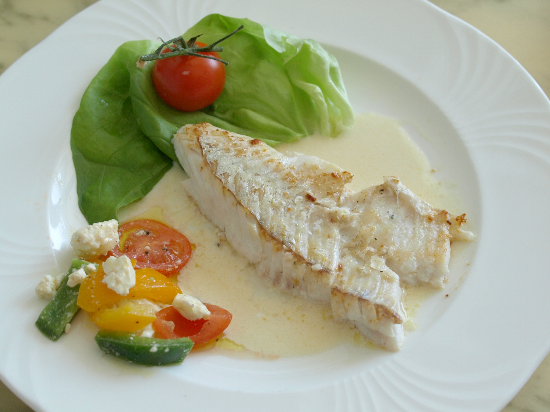 Zanderfilet mit Zitronen-Thymiansauce