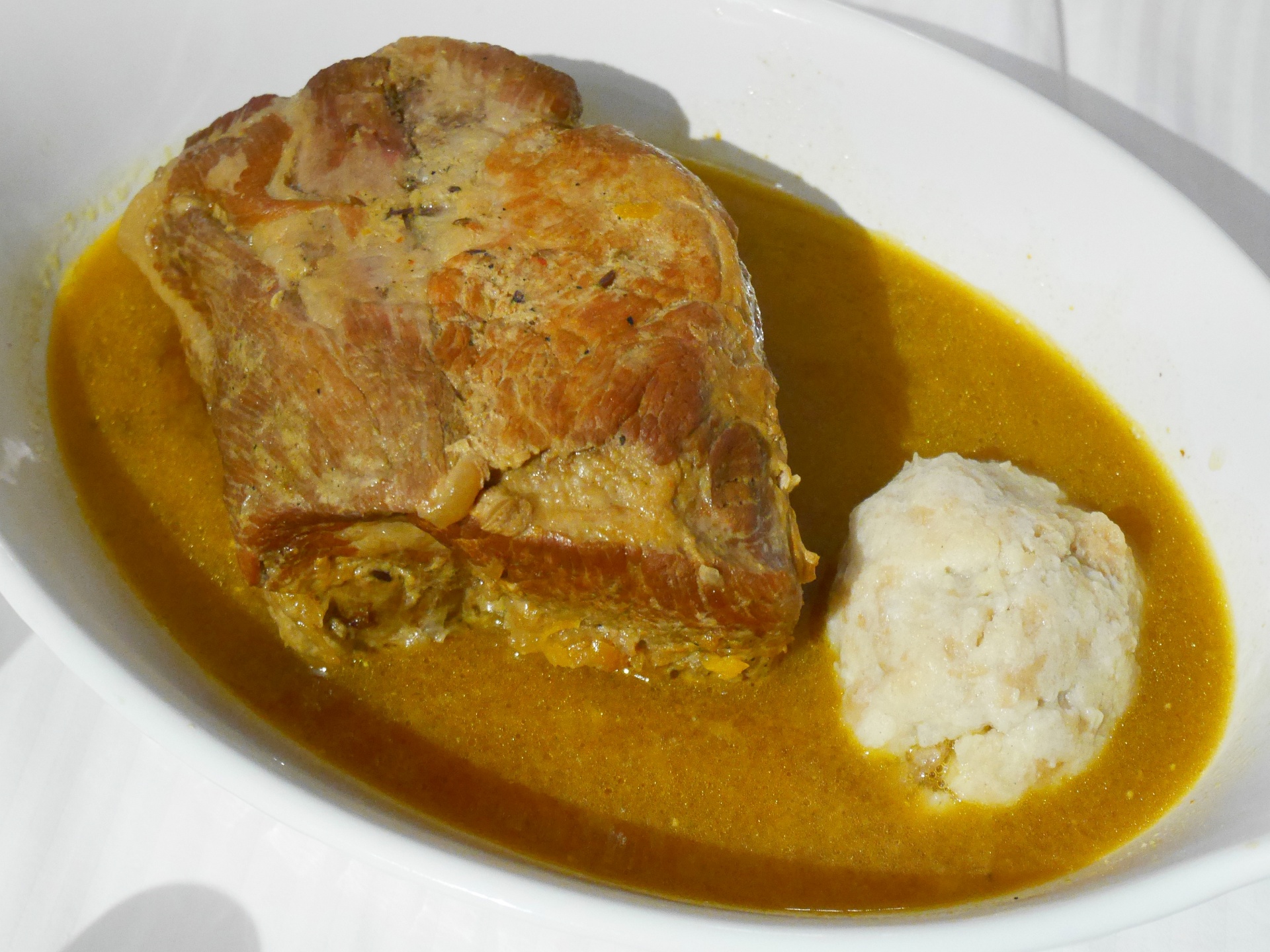 Schweinebraten mit Dunkelbiersauce im
              Slow-Cooker