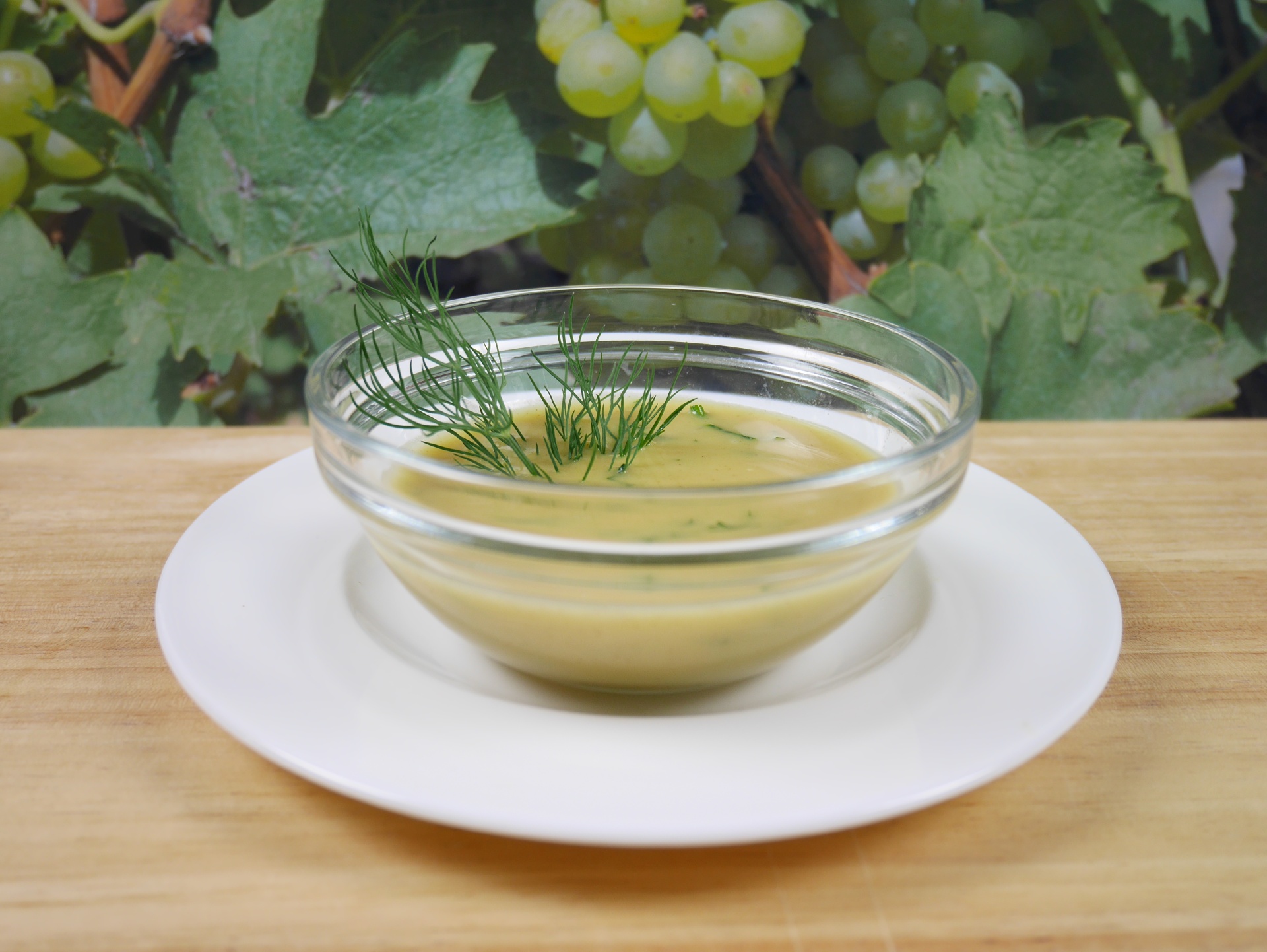 Honig-Senf-Sauce mit Dill