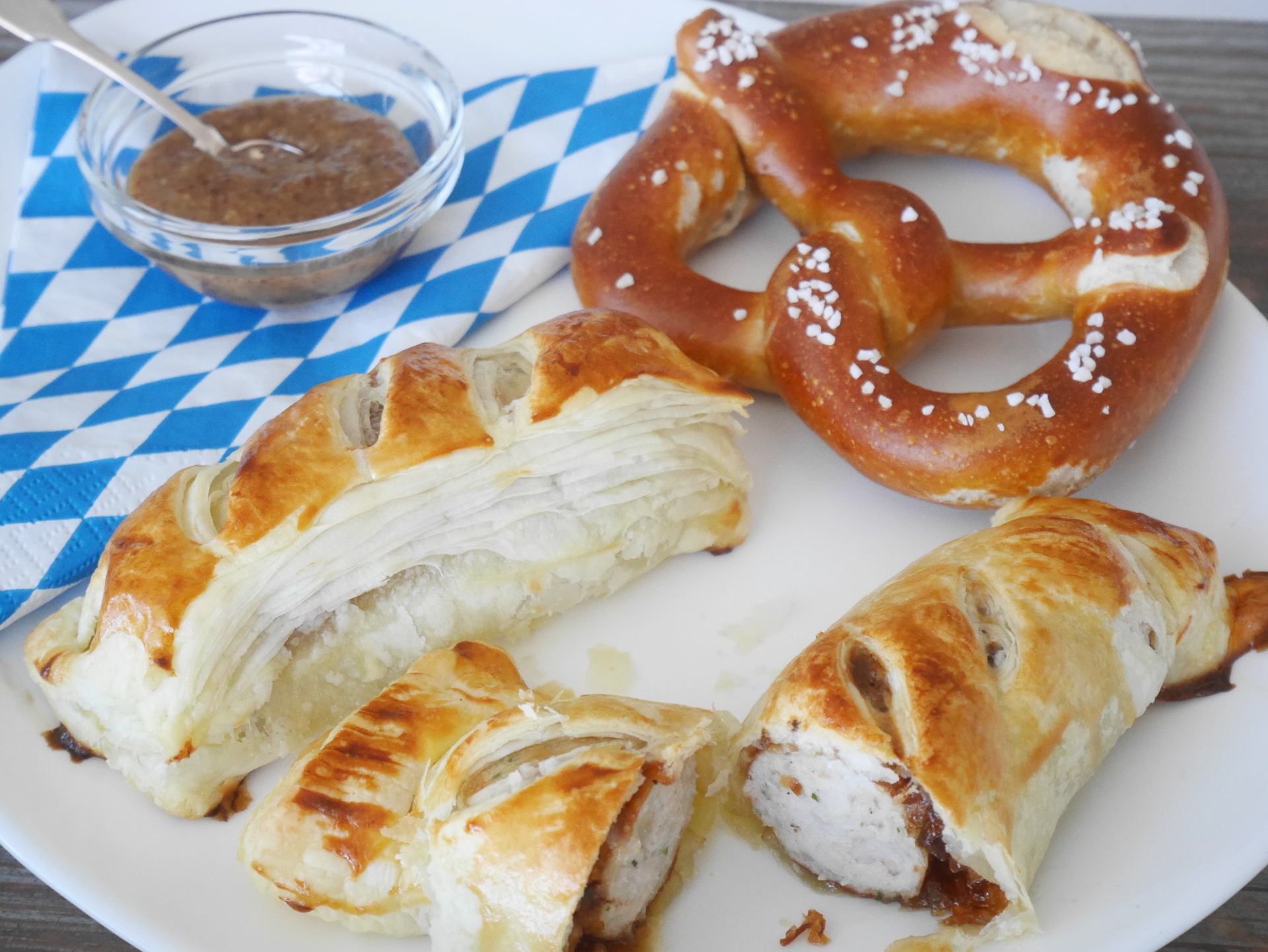 Weiwurst im Bltterteig