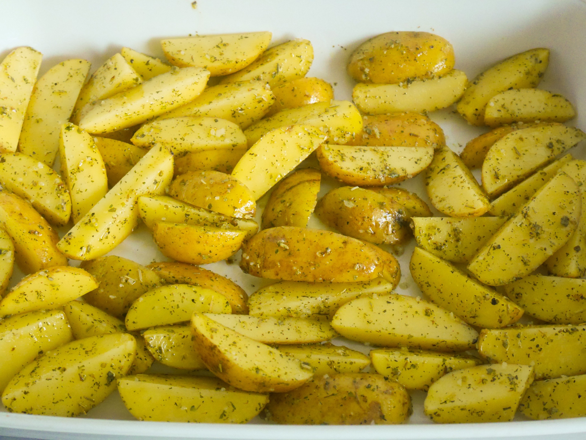 Mediterrane Kartoffelspalten