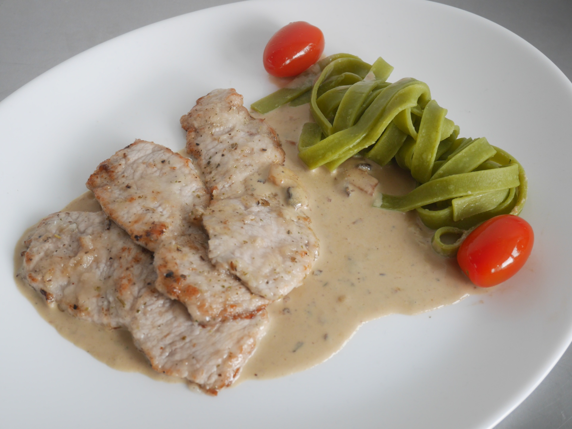 Kalbsschnitzel mit Roquefortsauce