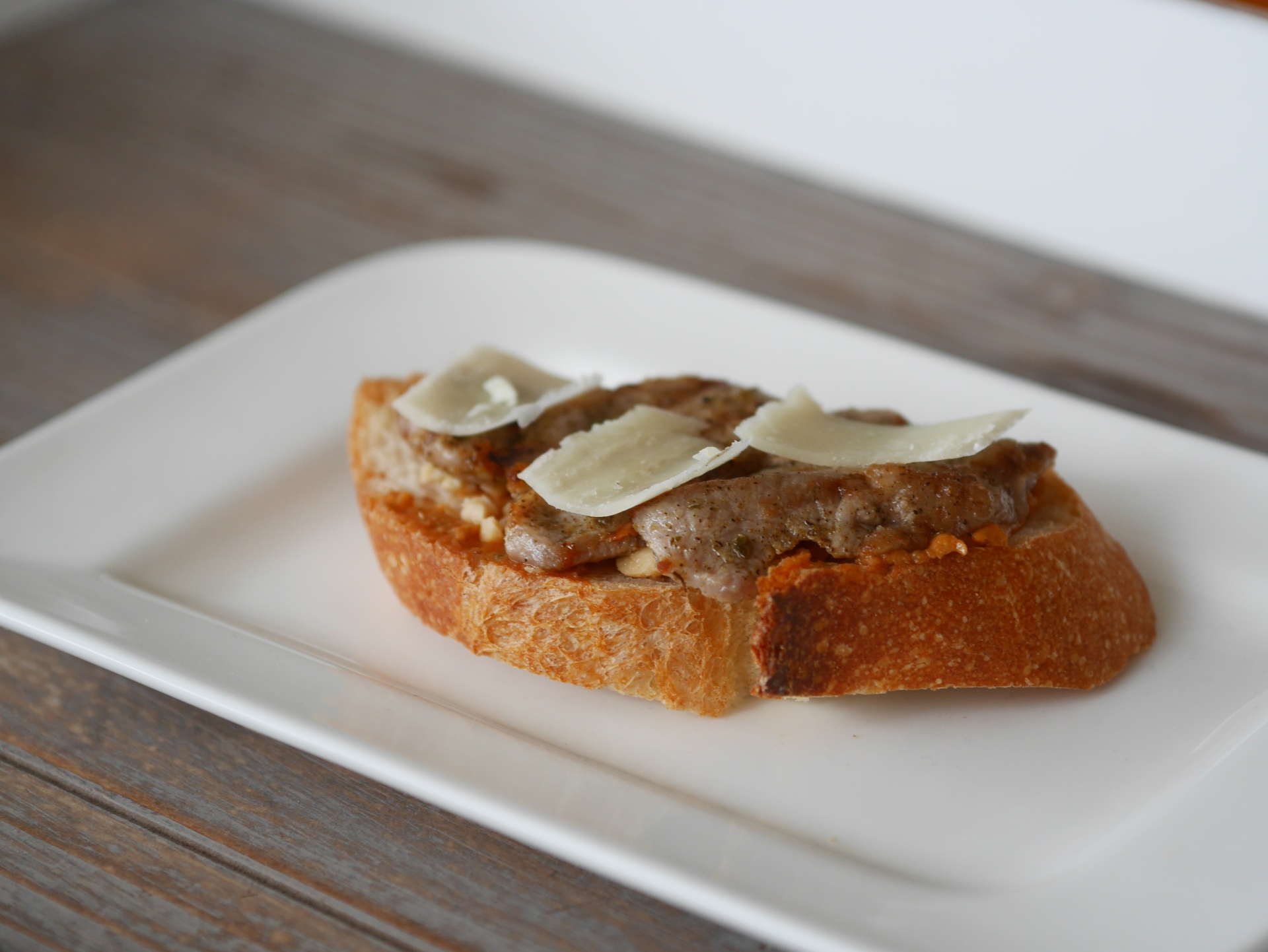 Rstbrot mit Pesto und Schweinenacken