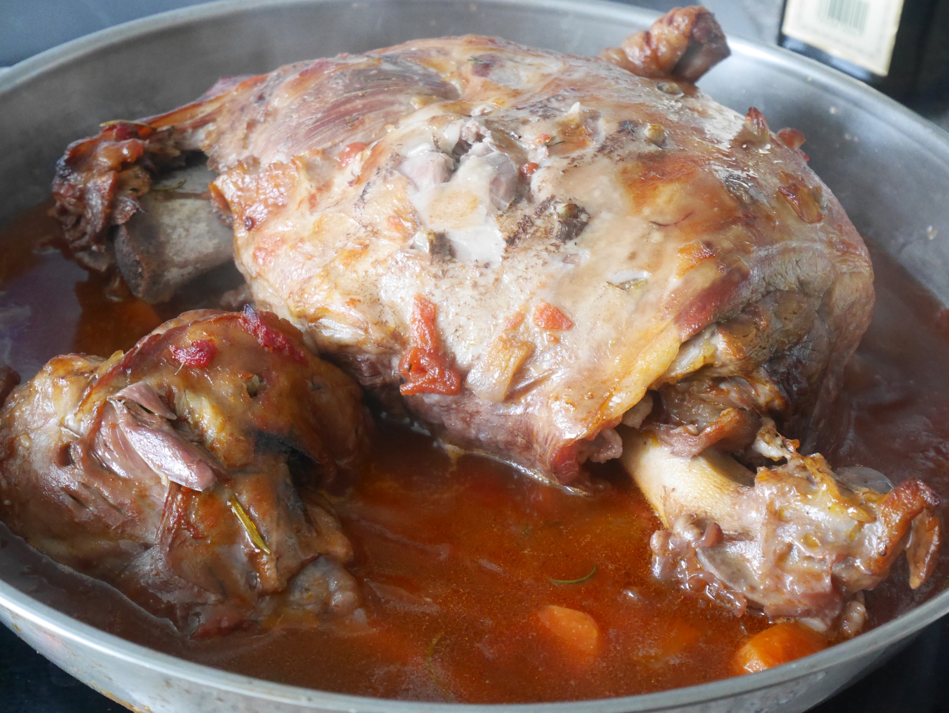 Lammschulter in Rotwein geschmort