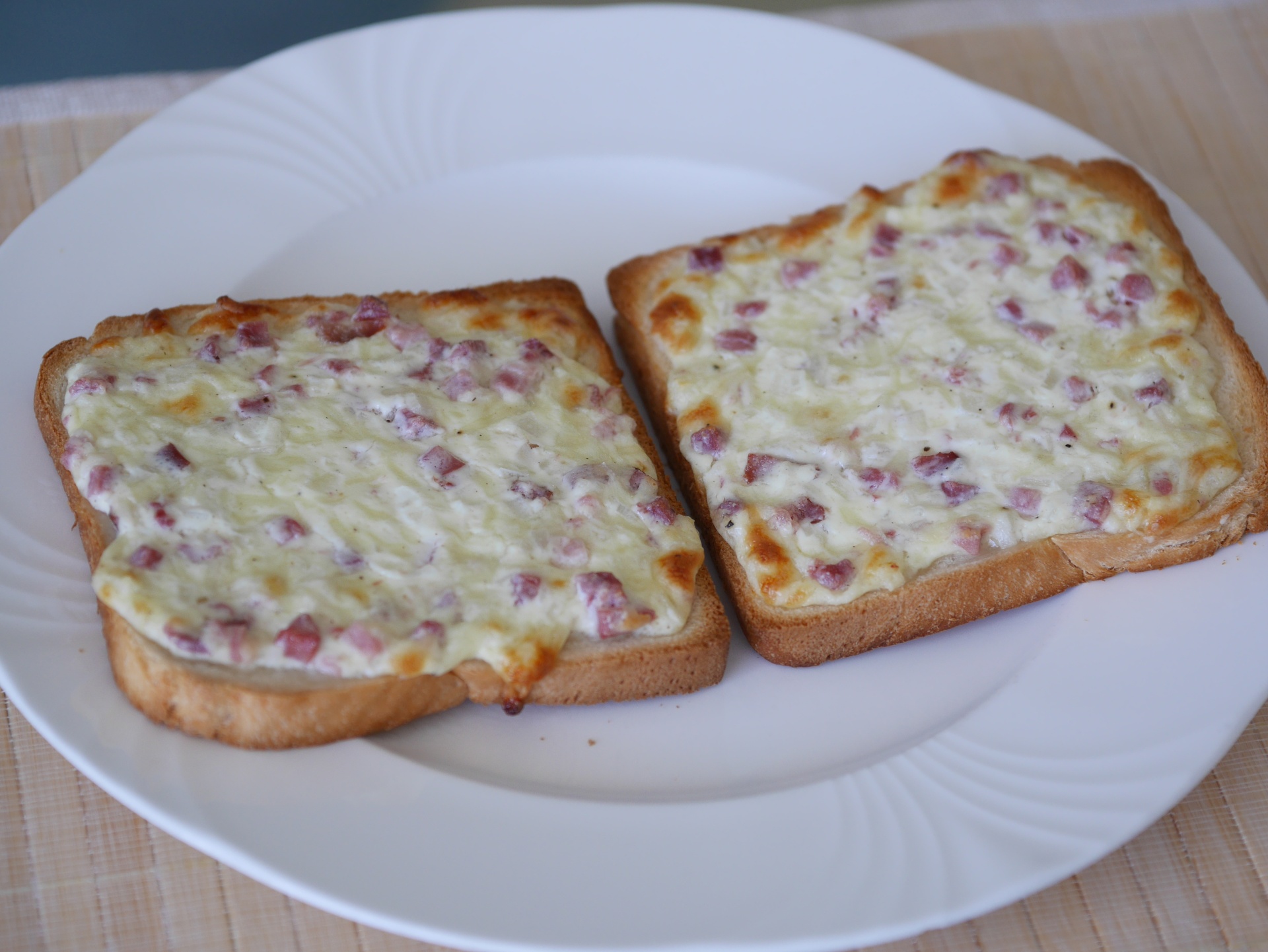 Flammkuchen-Toast