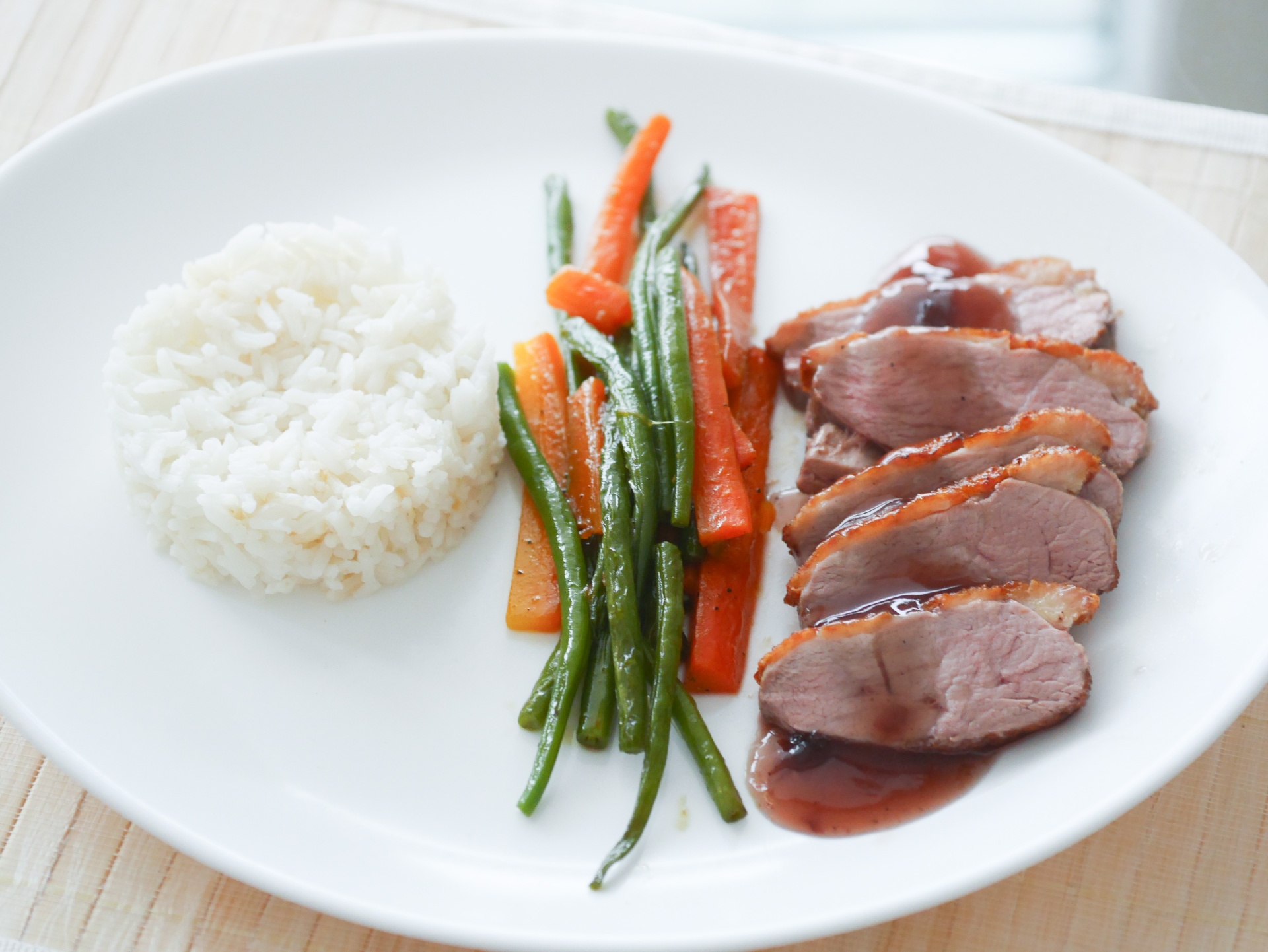 Knusprige Ente mit Gemse (asiatisch)
