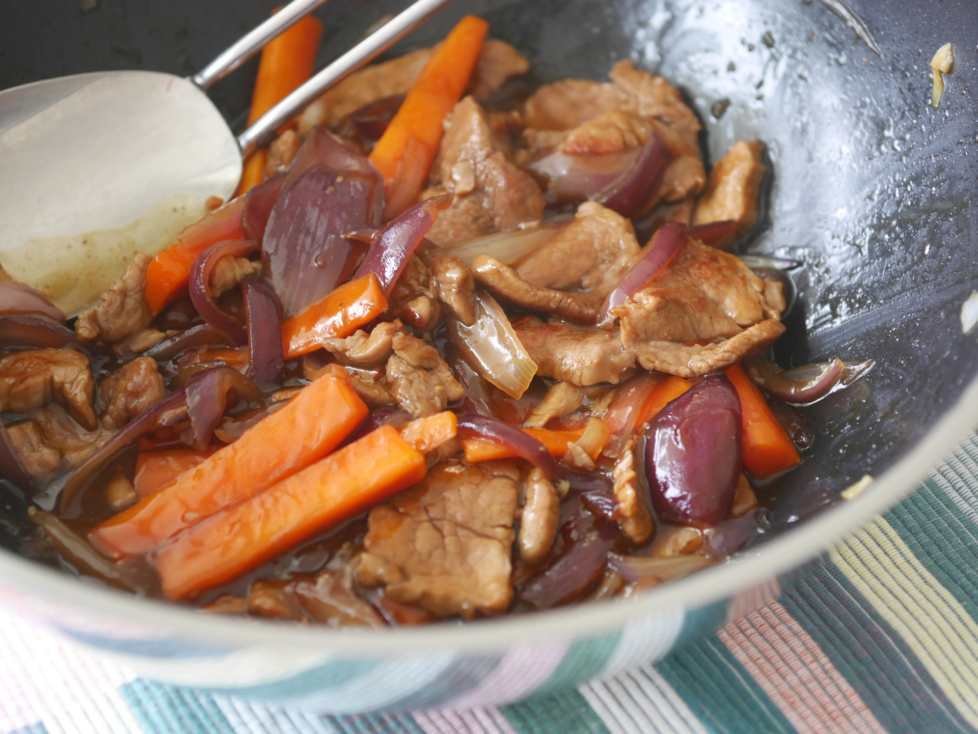 Karamellisiertes Schweinefilet