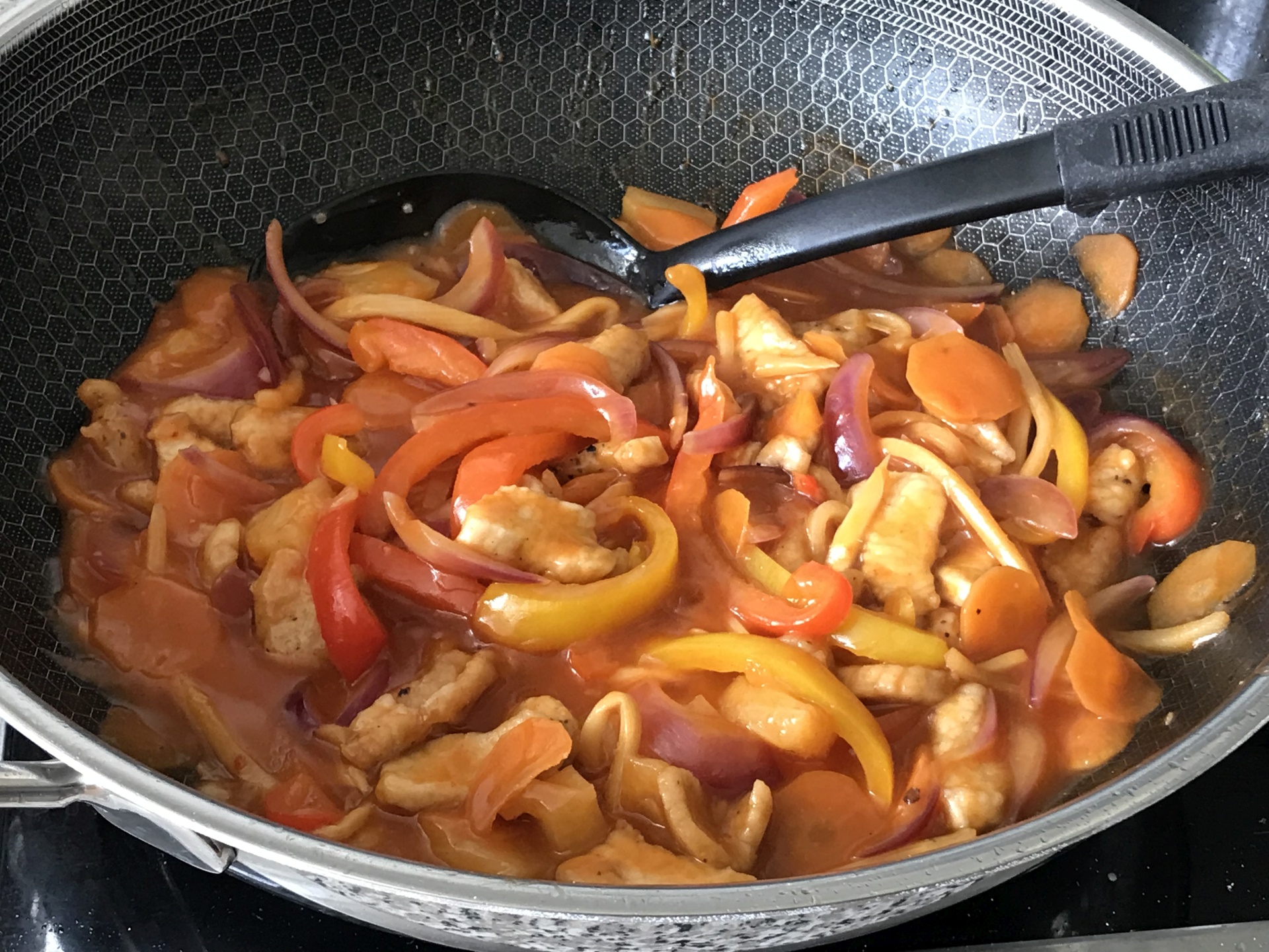 Putenstreifen s-sauer mit Gemse aus dem
              Wok