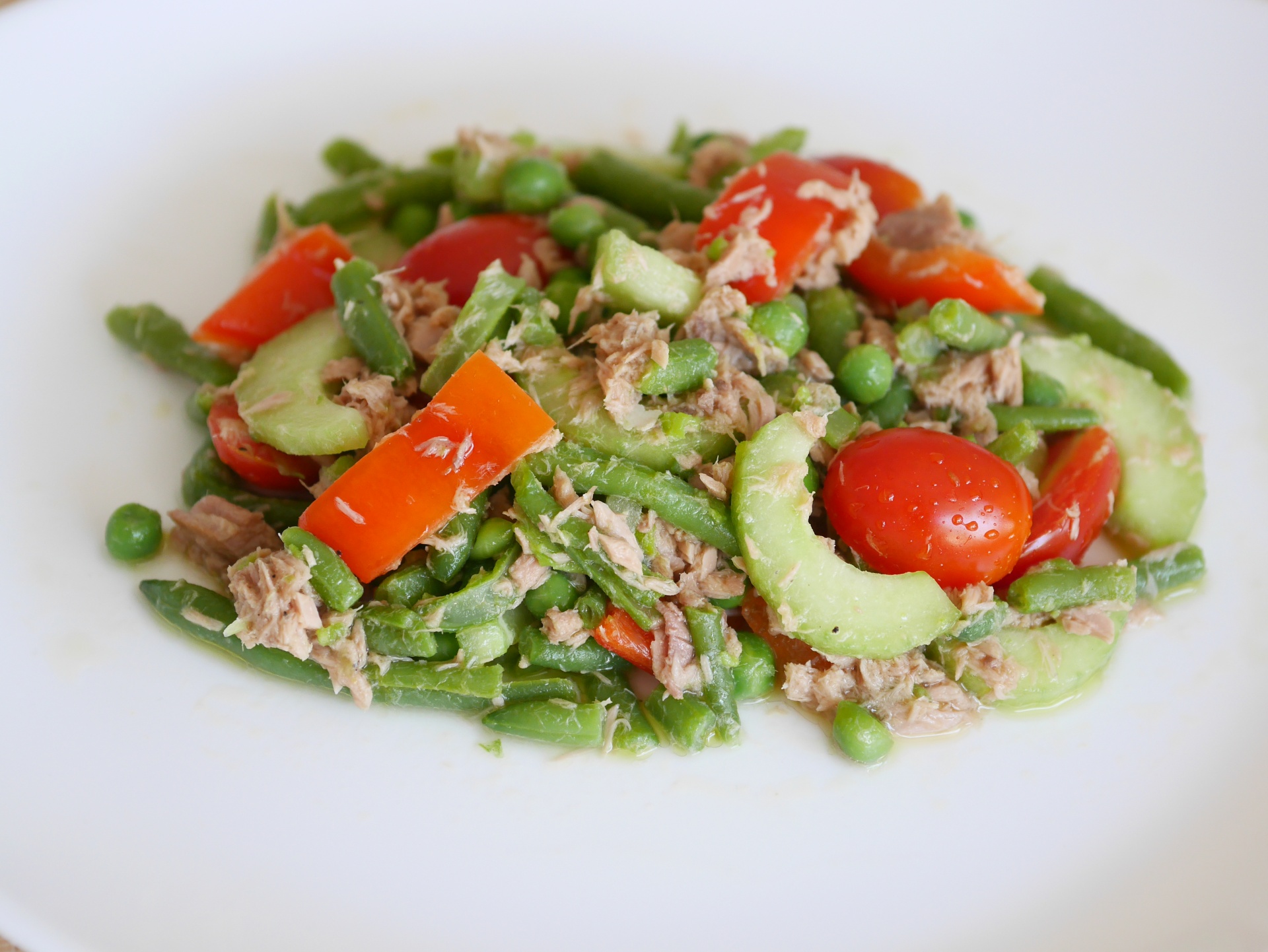 Tomaten-Bohnen-Salat mit Thunfisch