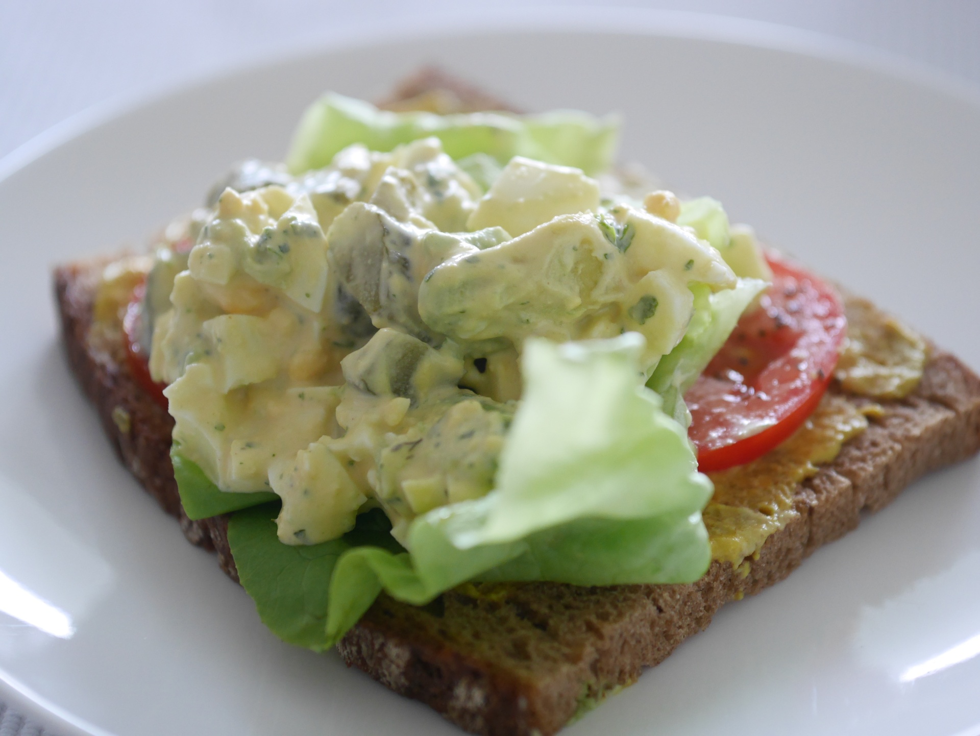 Eiersalat mit Avocado